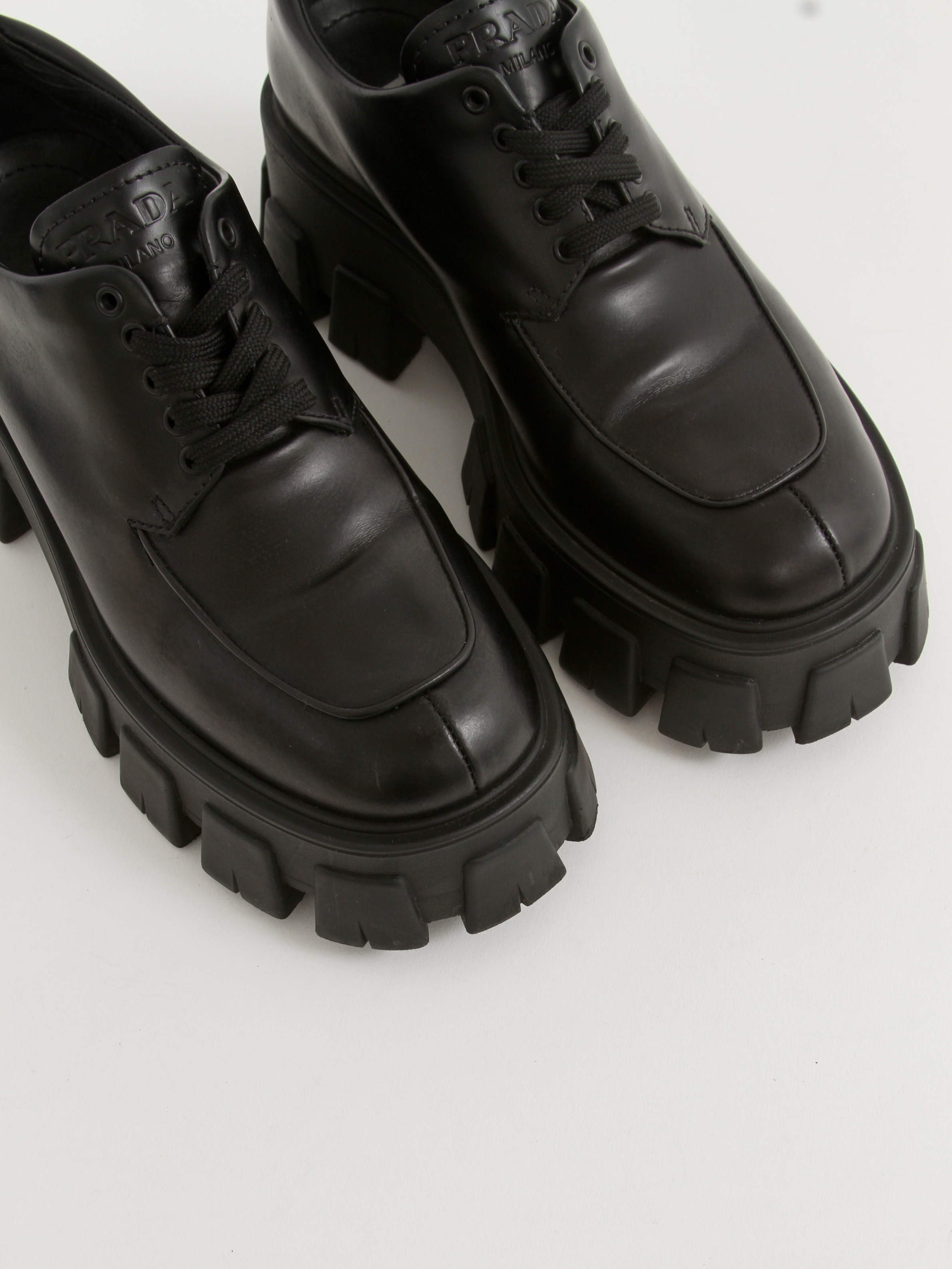 Prada 37 2