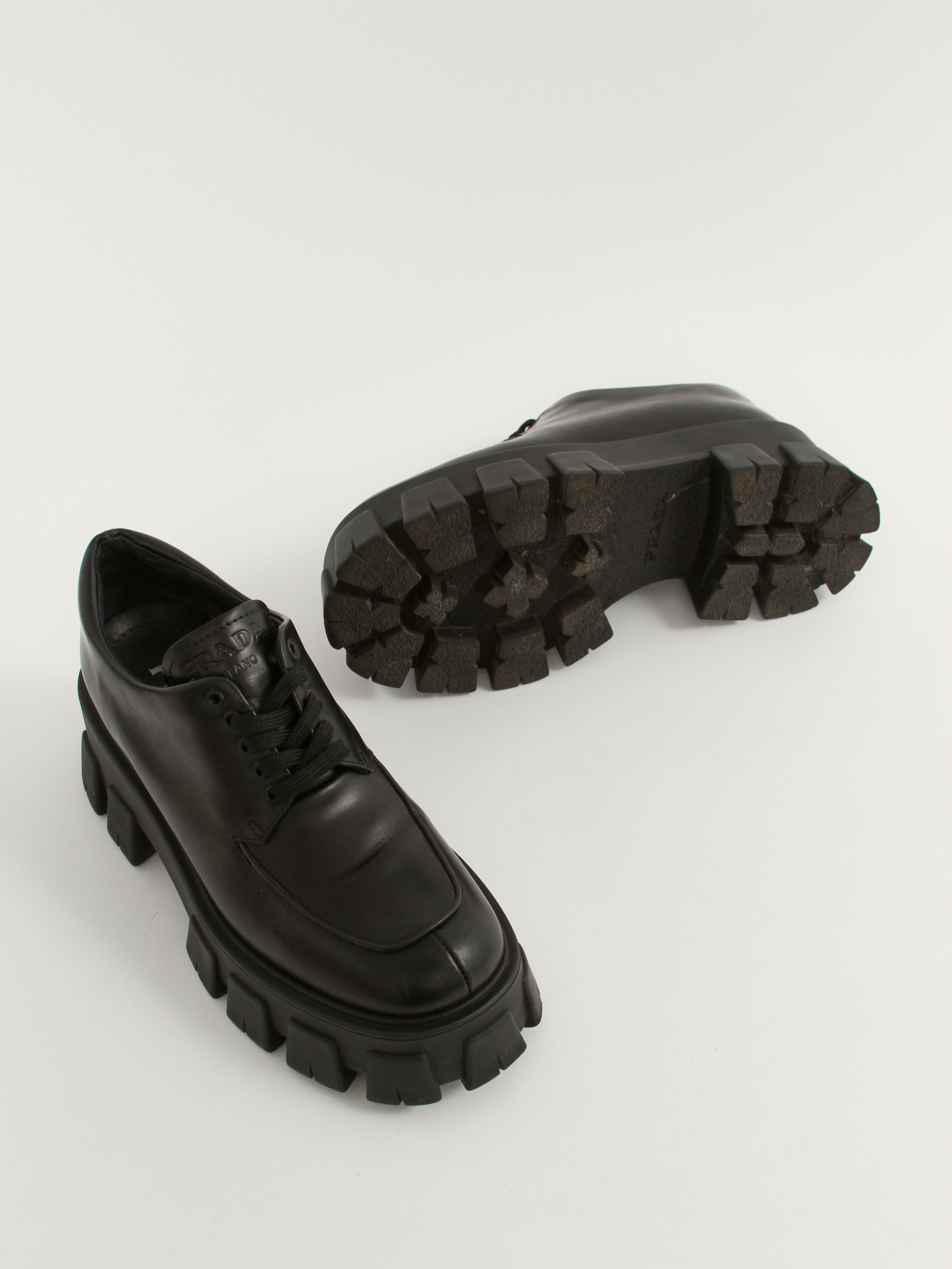 Prada 37 8