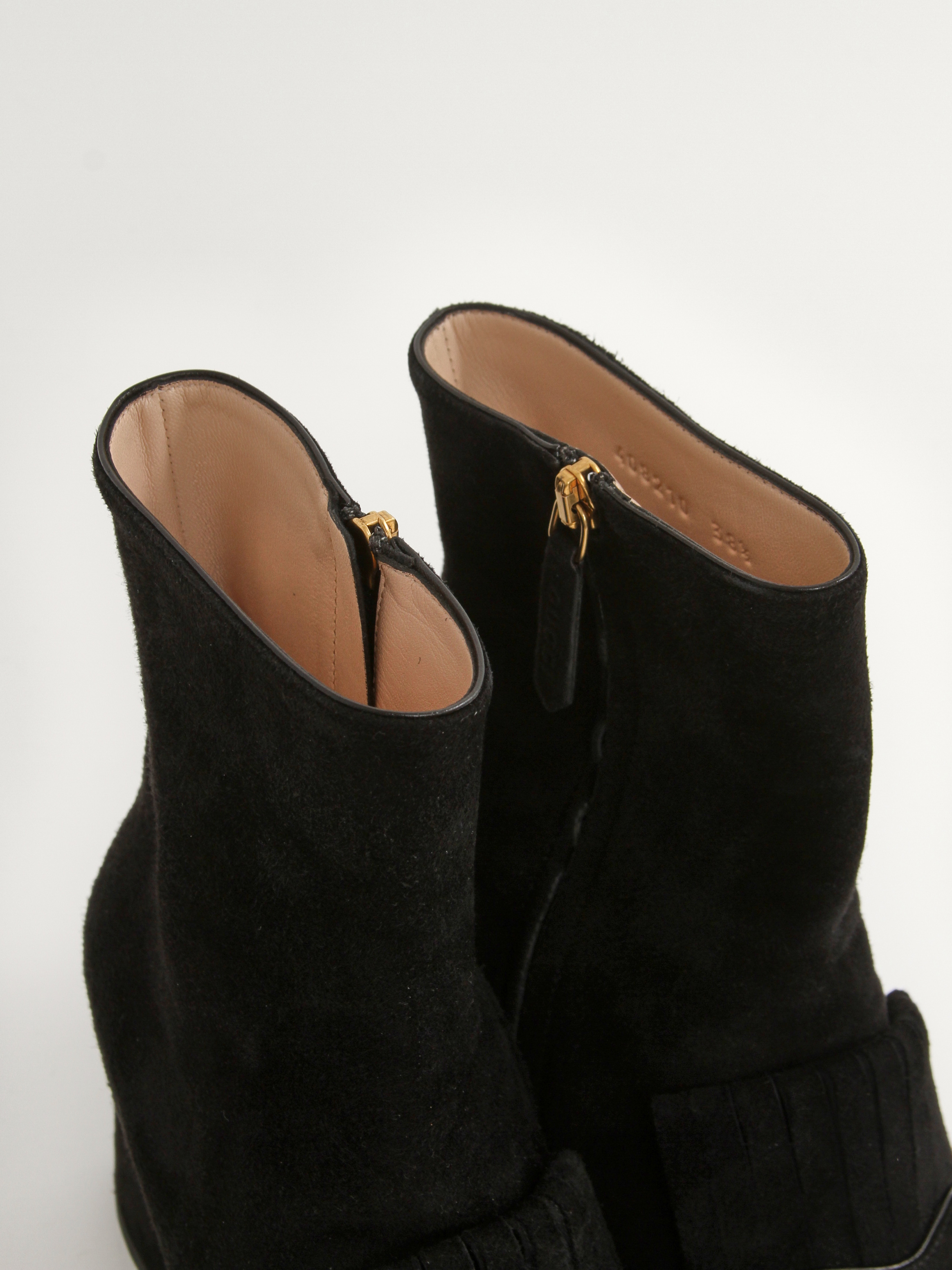 Gucci 38,5 4