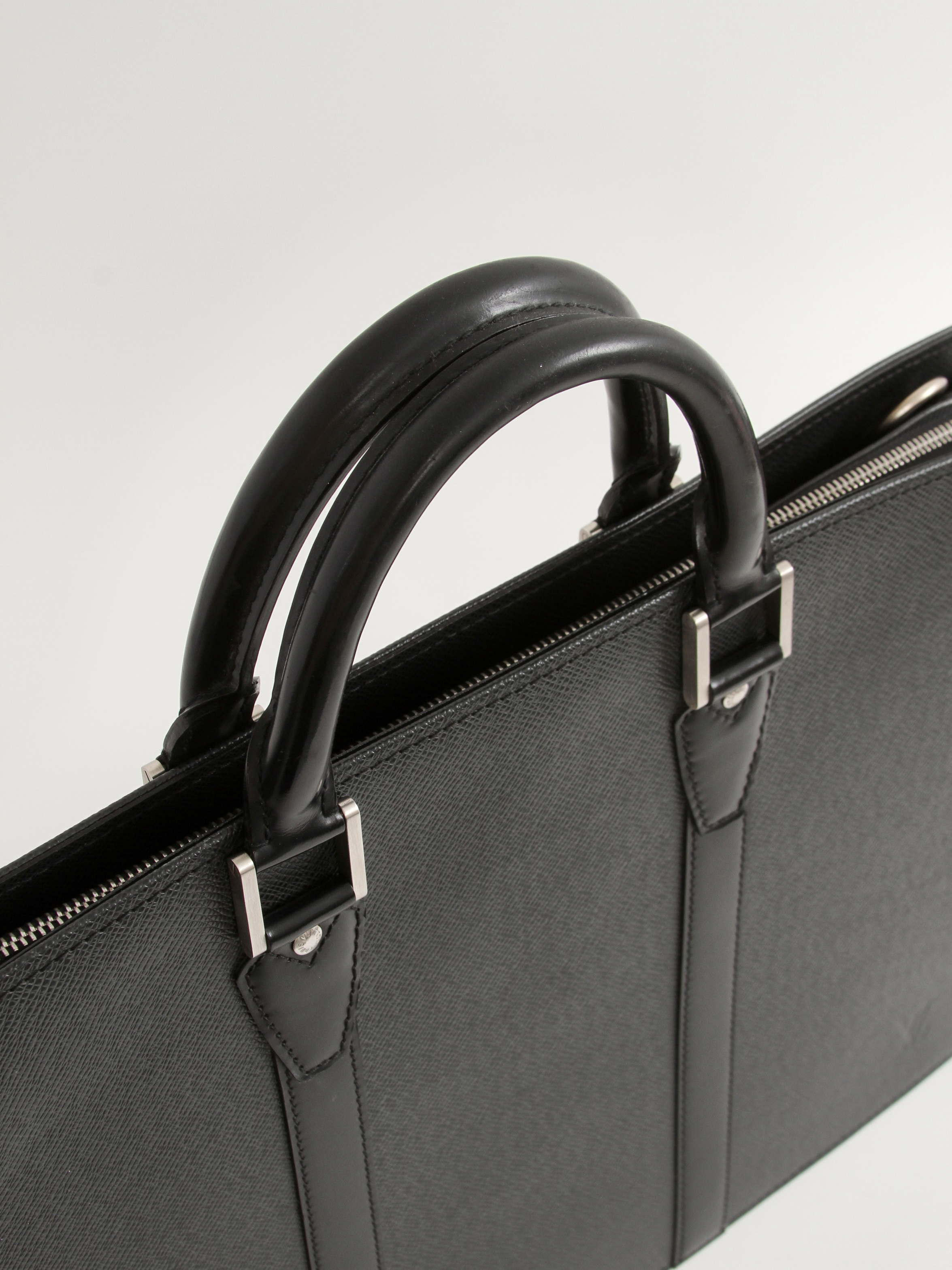 Louis Vuitton Lozan 3
