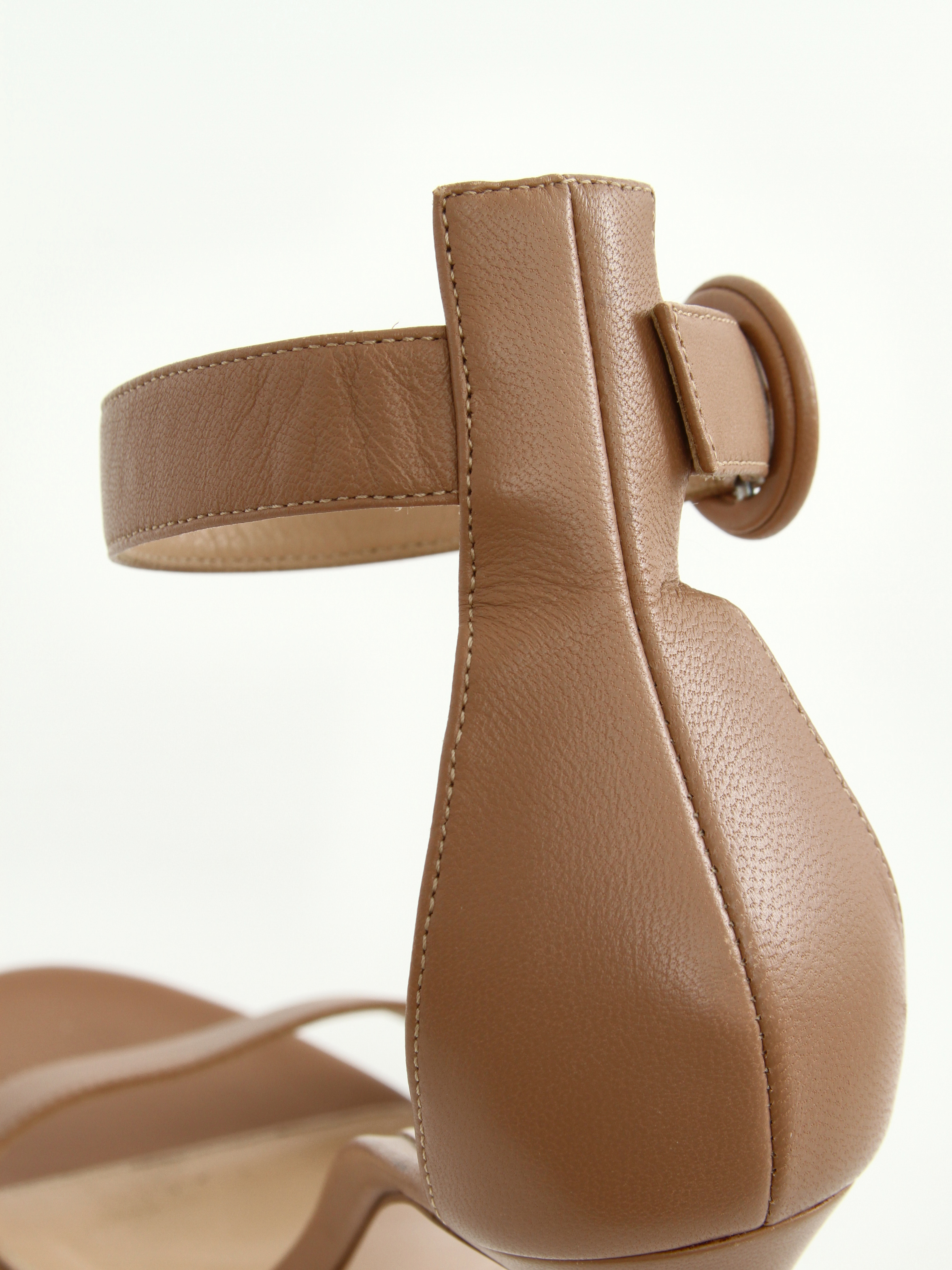 Gianvito Rossi 38 11