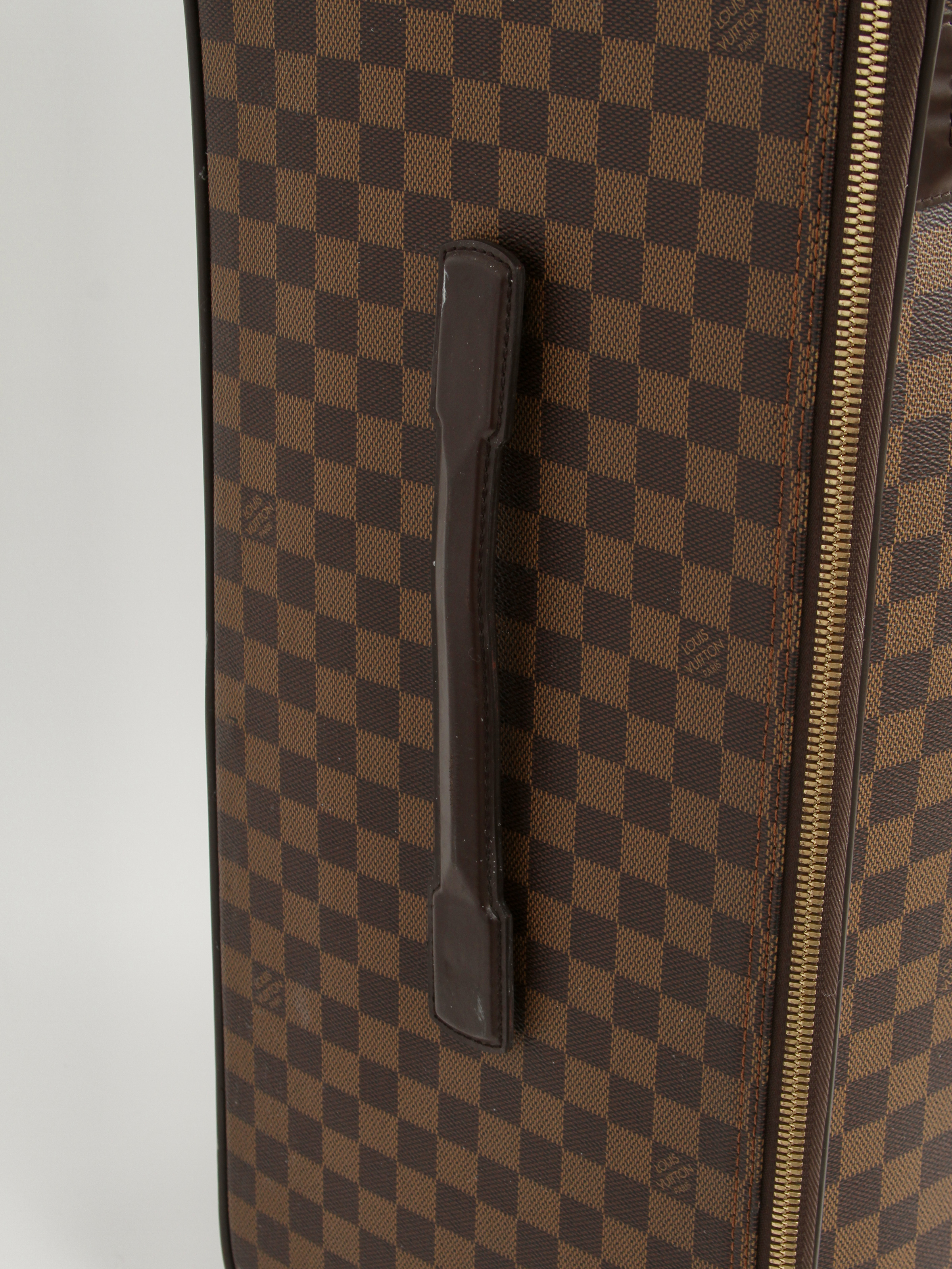 Louis Vuitton Pegace 8