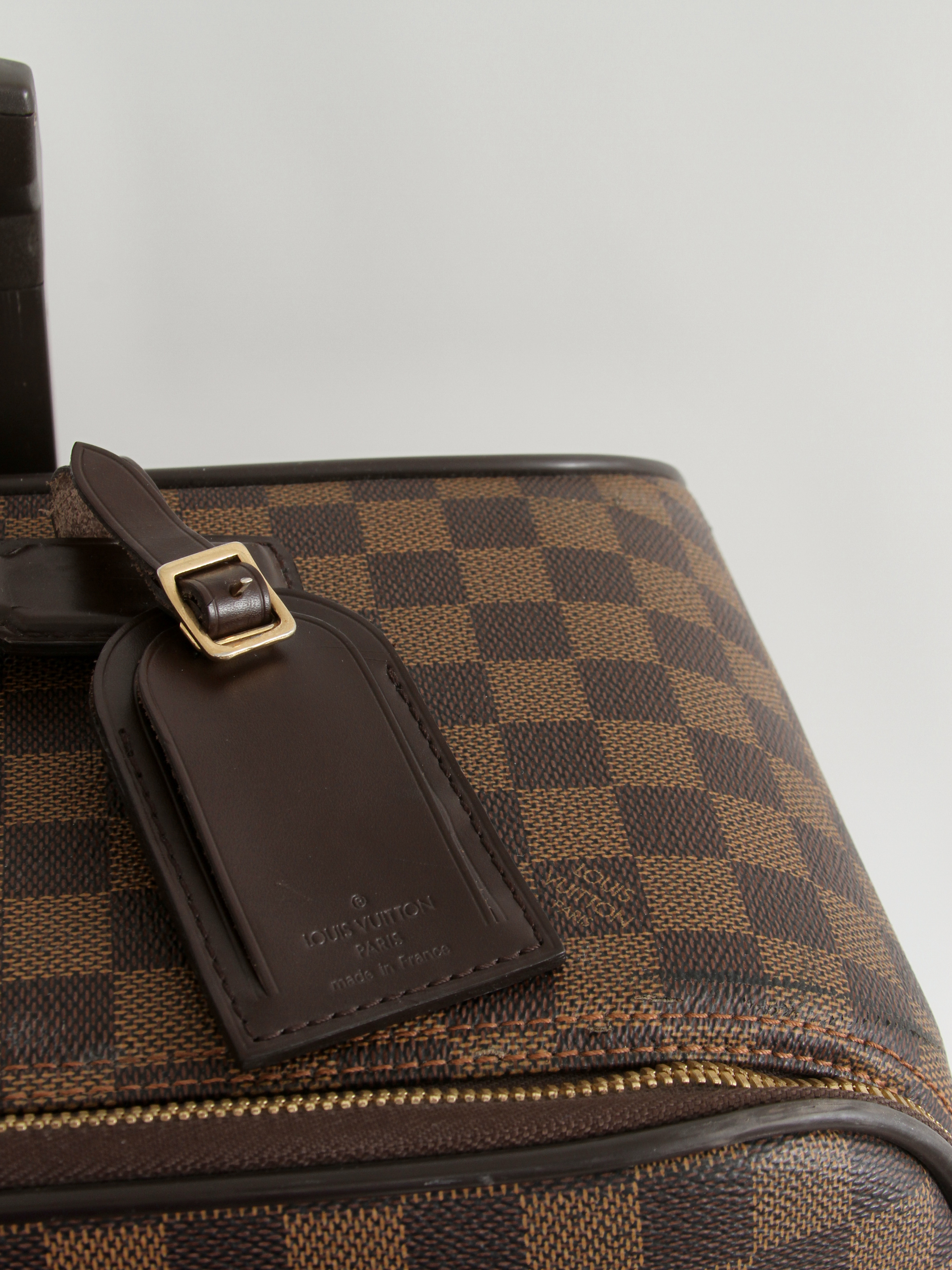 Louis Vuitton Pegace 4
