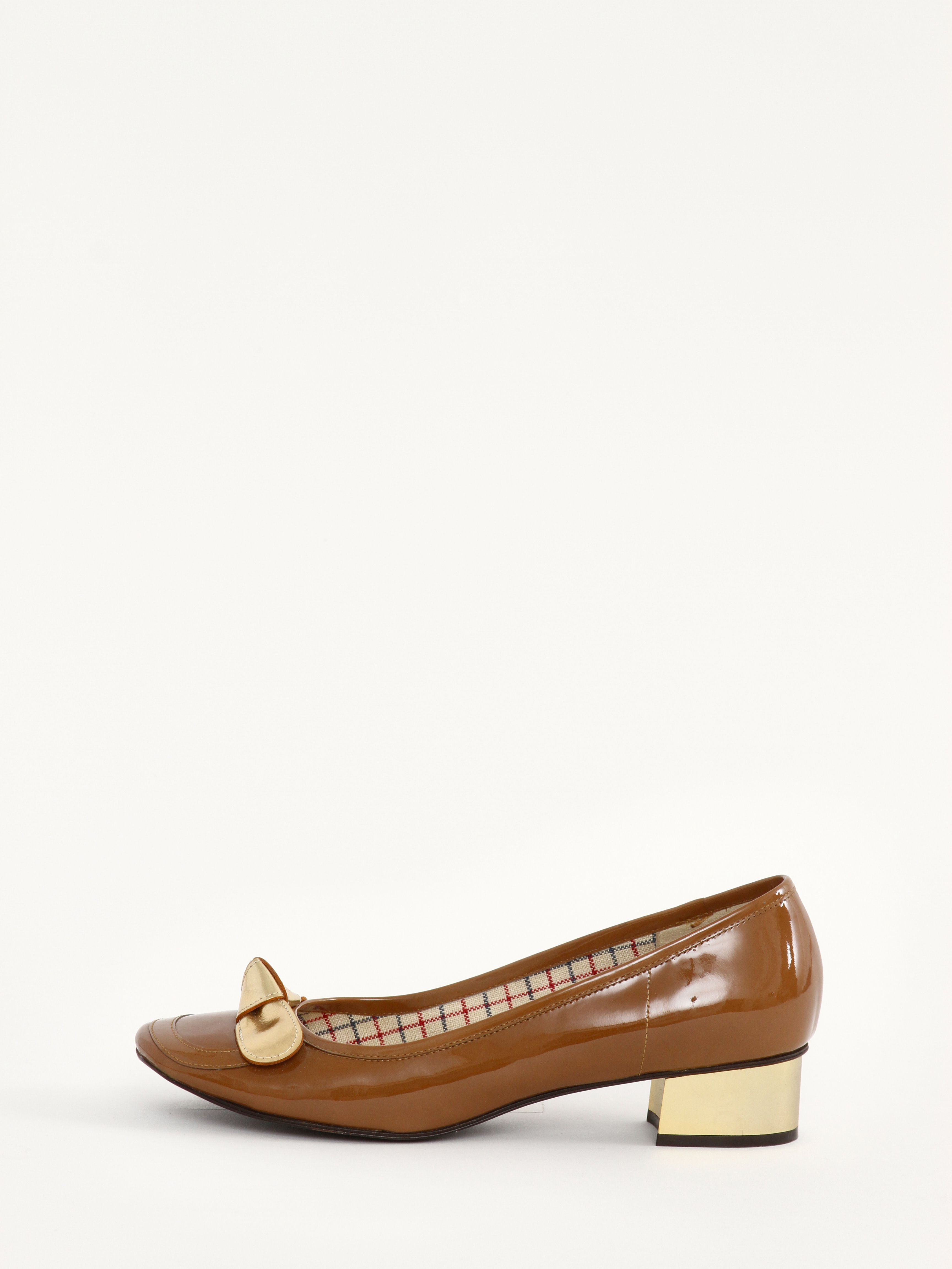 Chloe 36 1