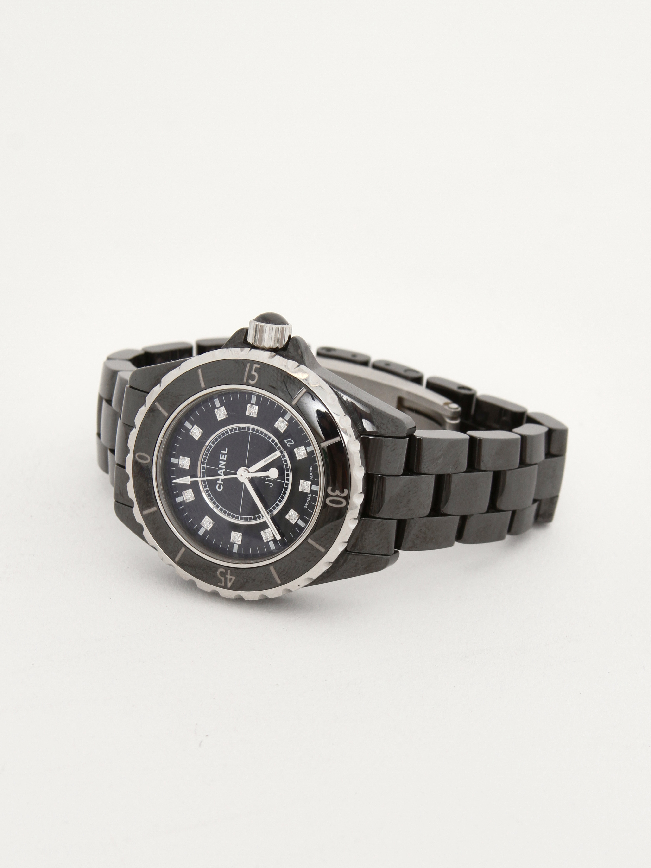 Chanel J12 2