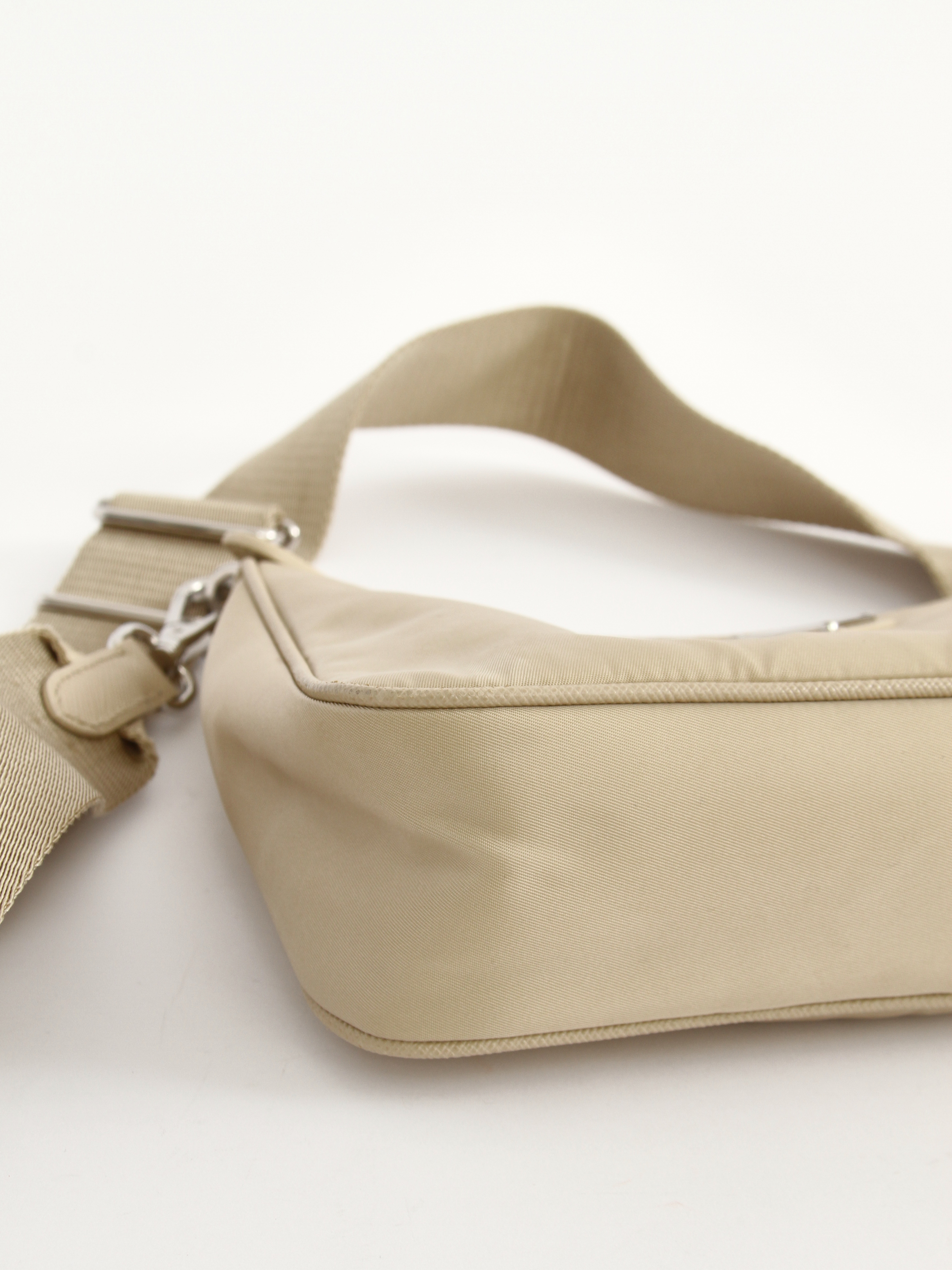 Prada Re-Edition 2005 11