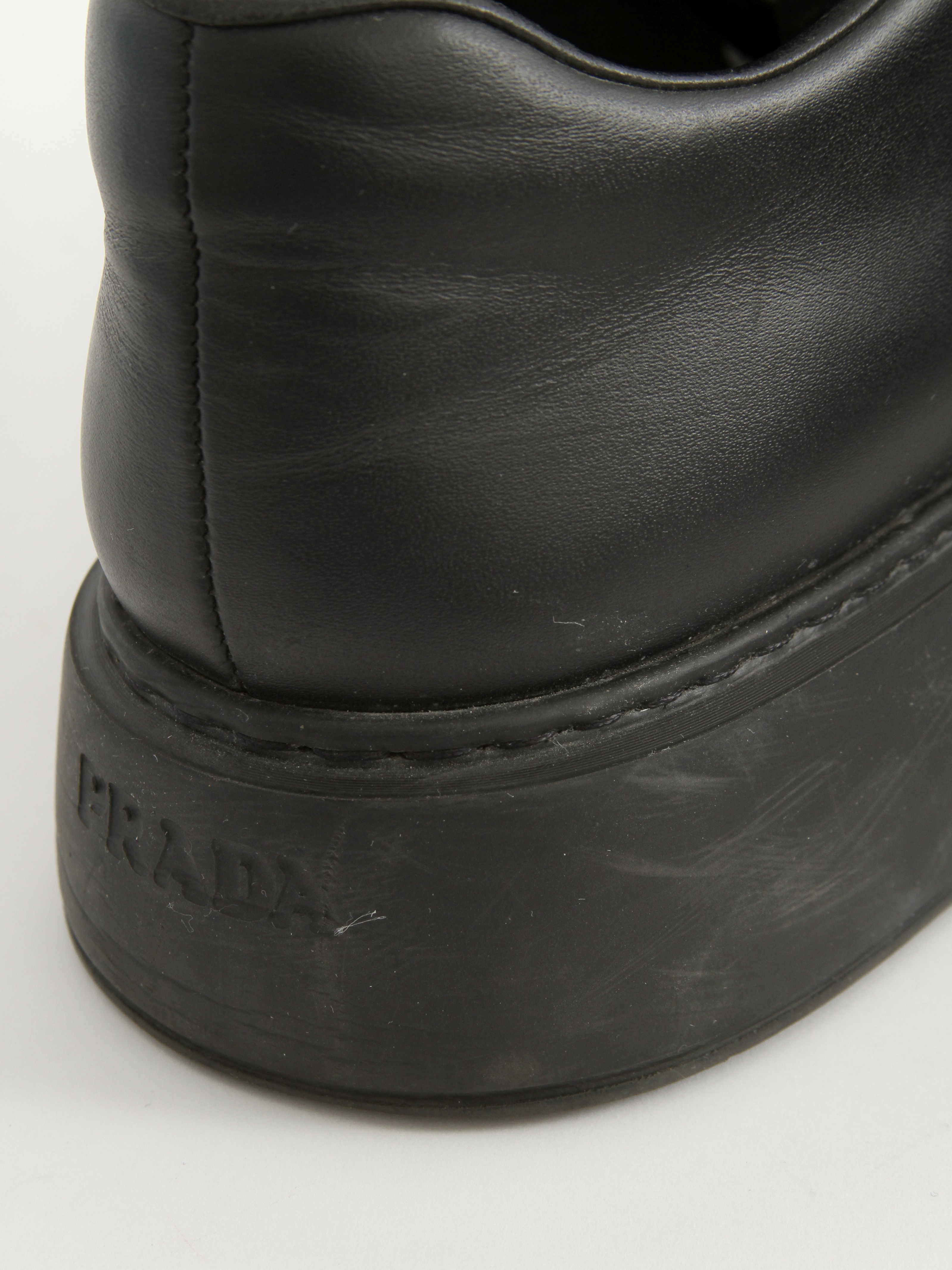Prada 36 9