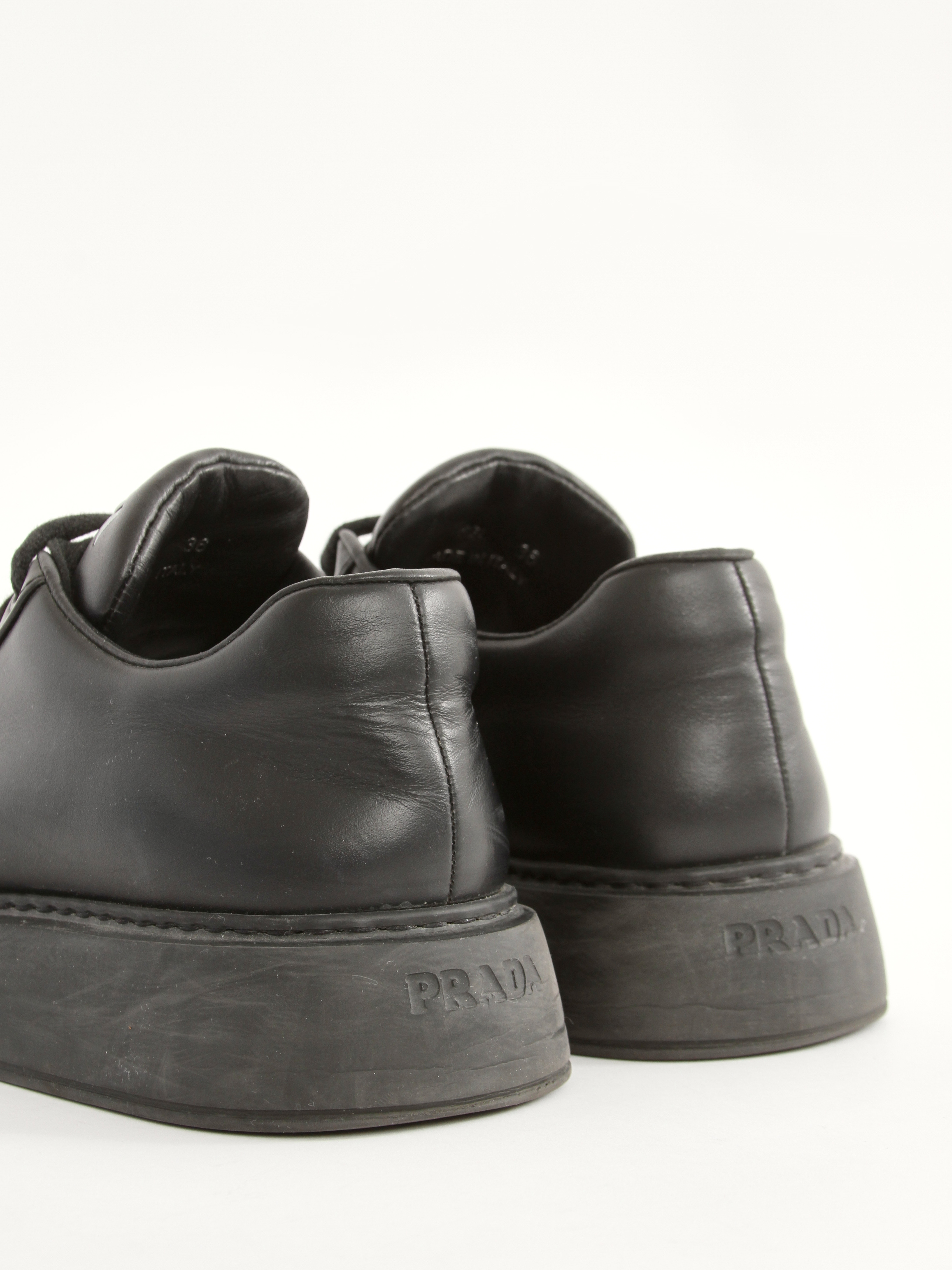 Prada 36 5