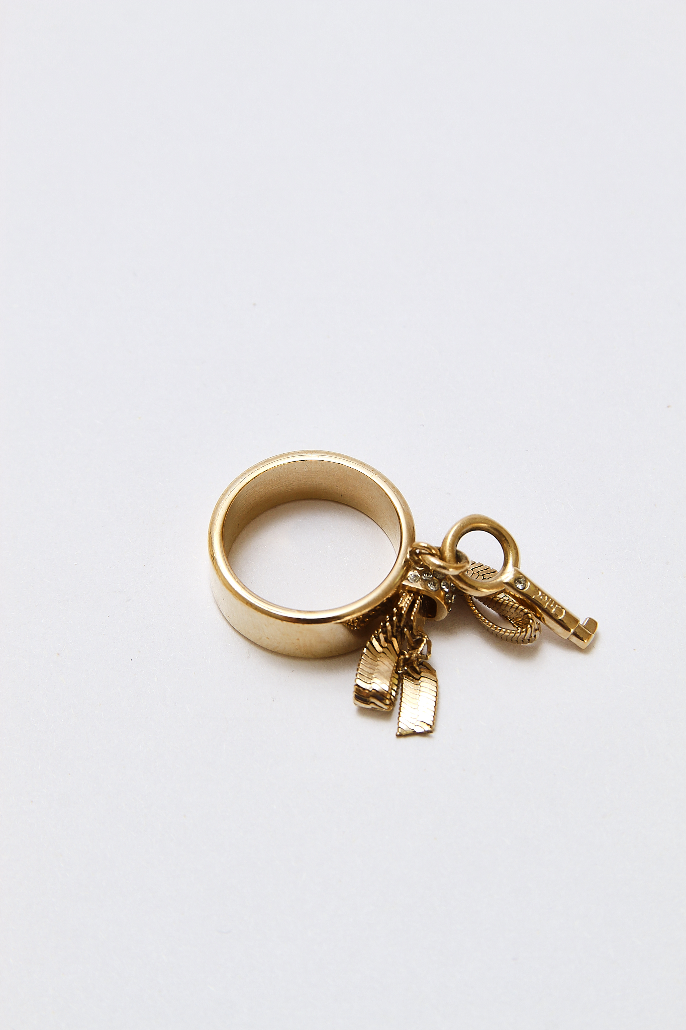 Chloe Bow & Key 2