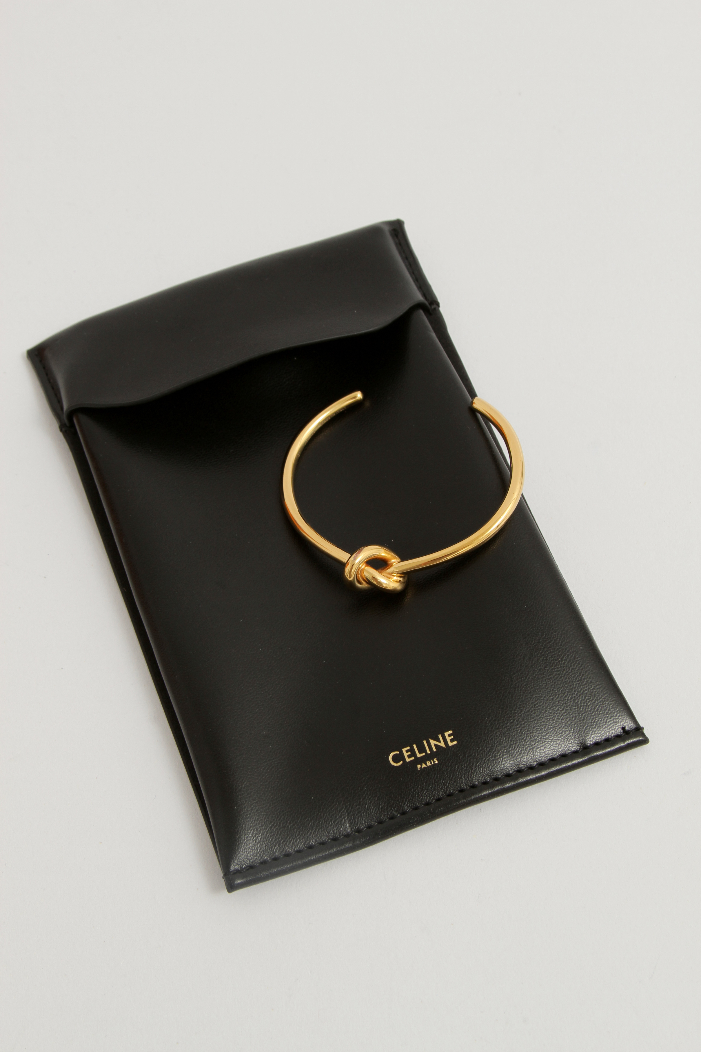 Celine Knot 2