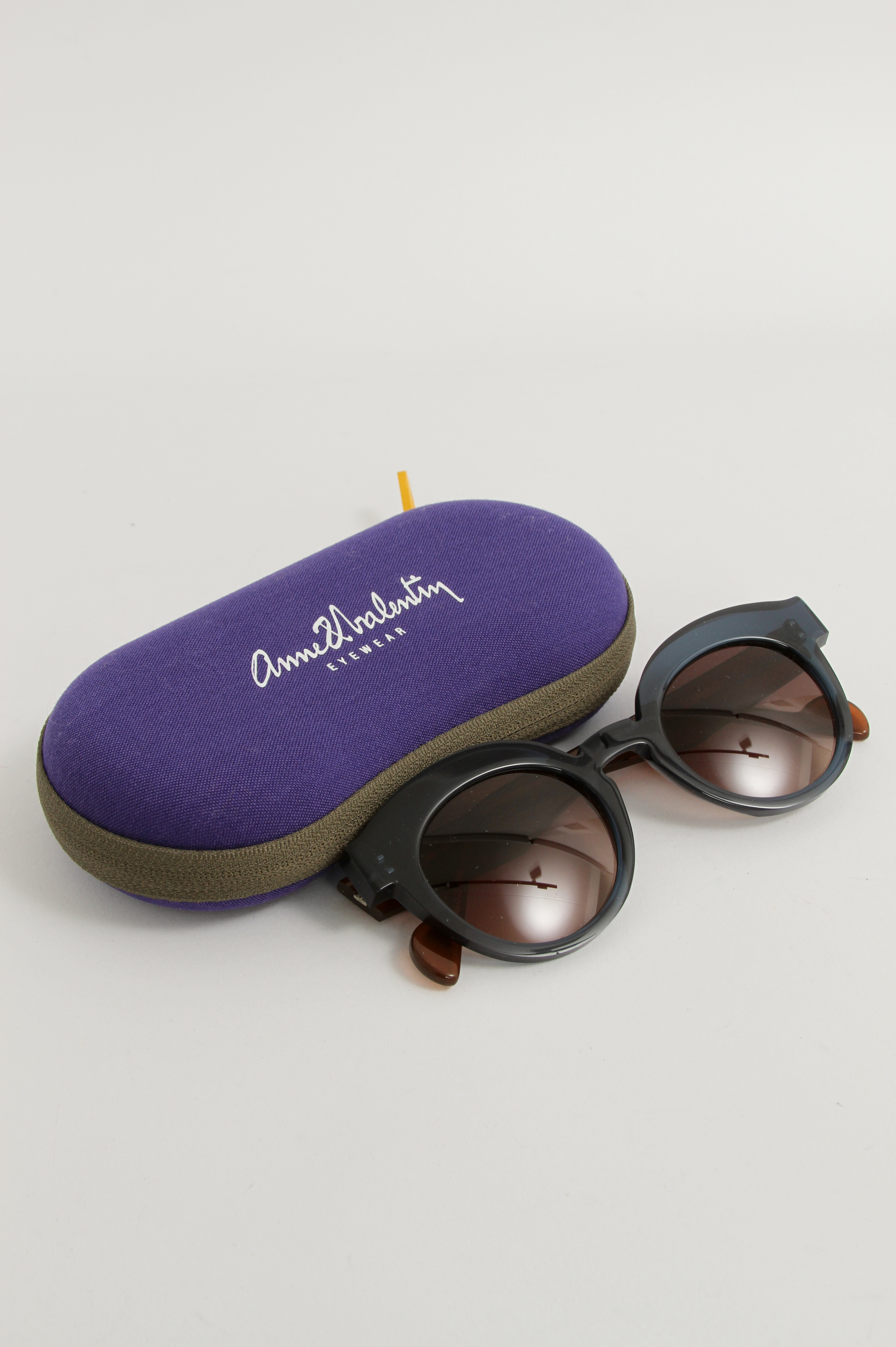 Anne et Valentin Sunglasses 5