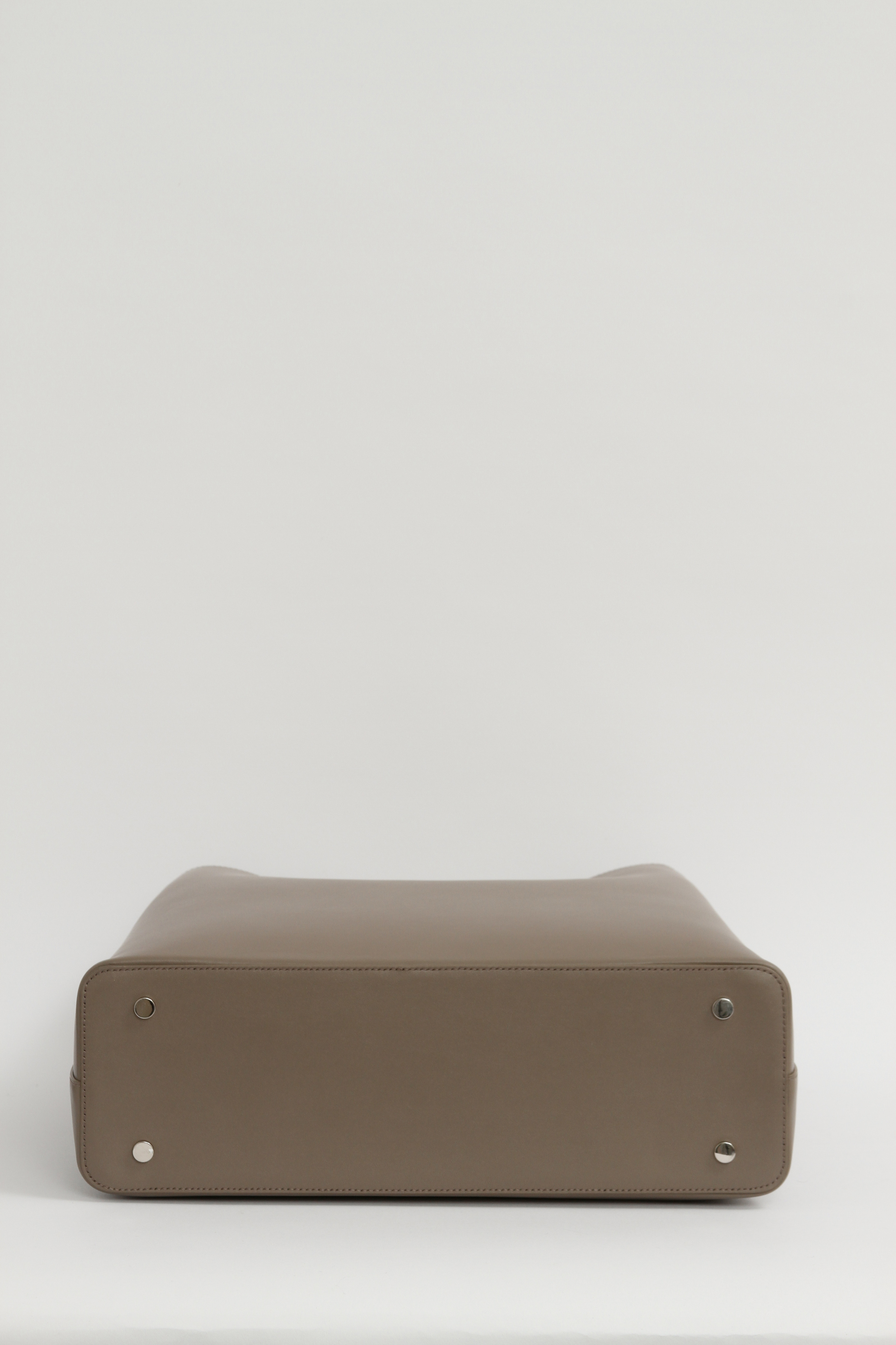 Aesther Ekme Sac 3