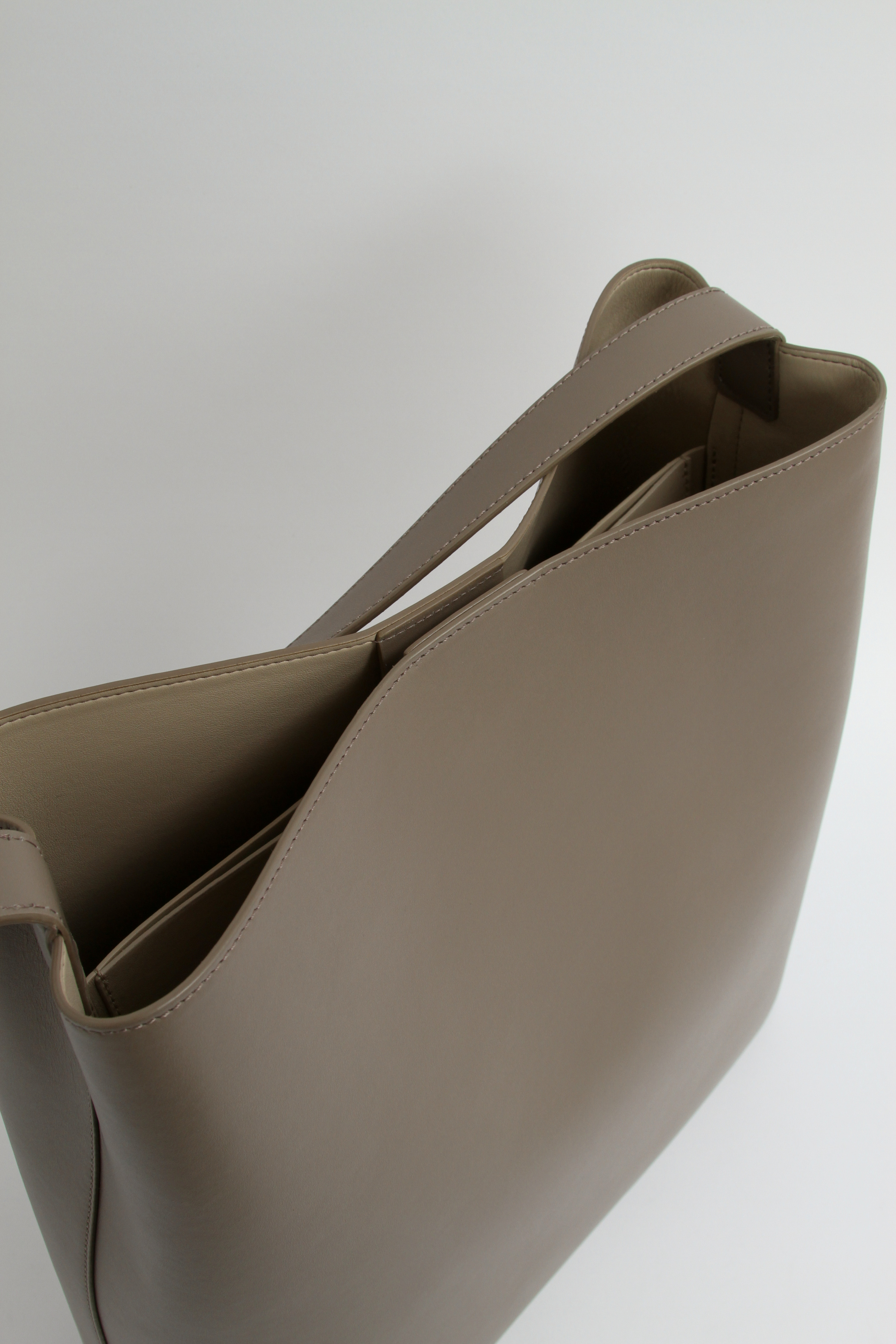 Aesther Ekme Sac 7