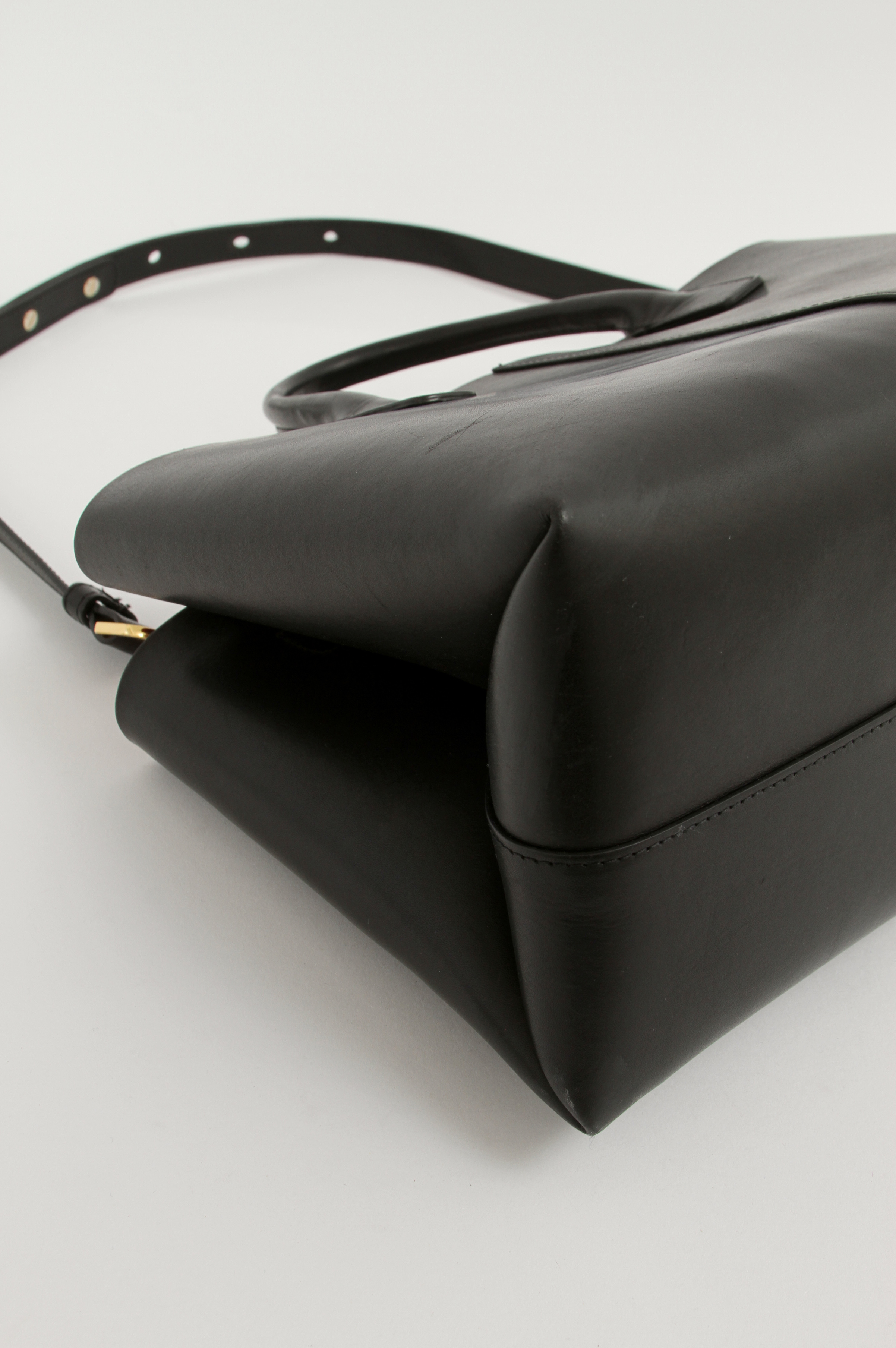 Mansur Gavriel Leather Bag 3