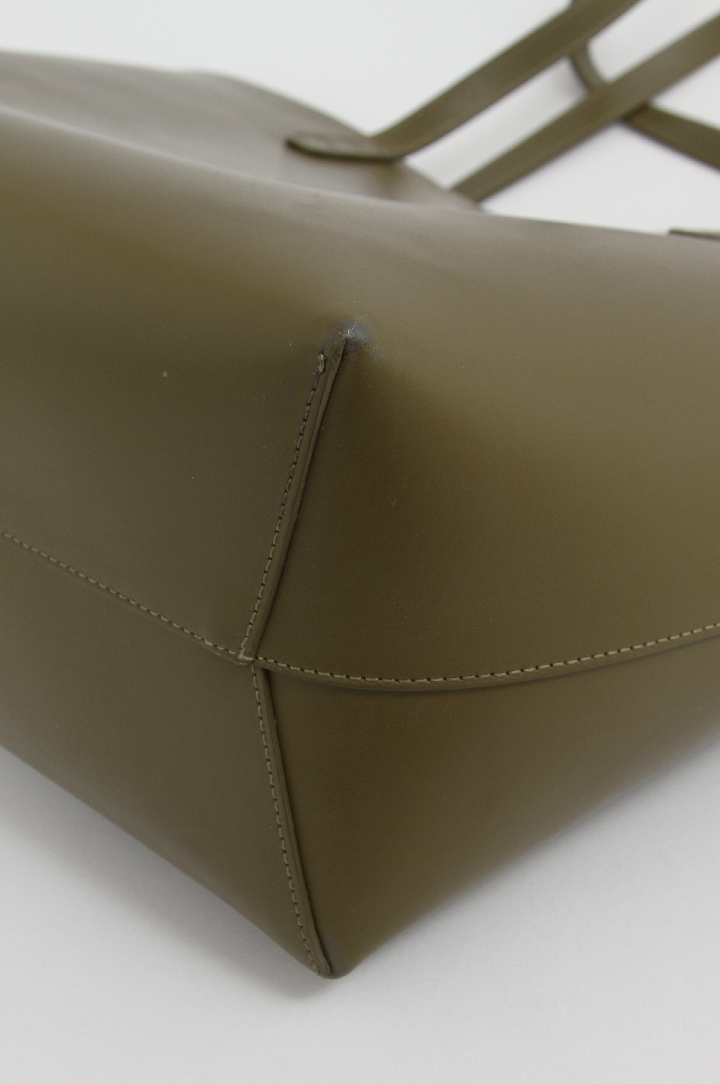 Mansur Gavriel Leather Bag 4
