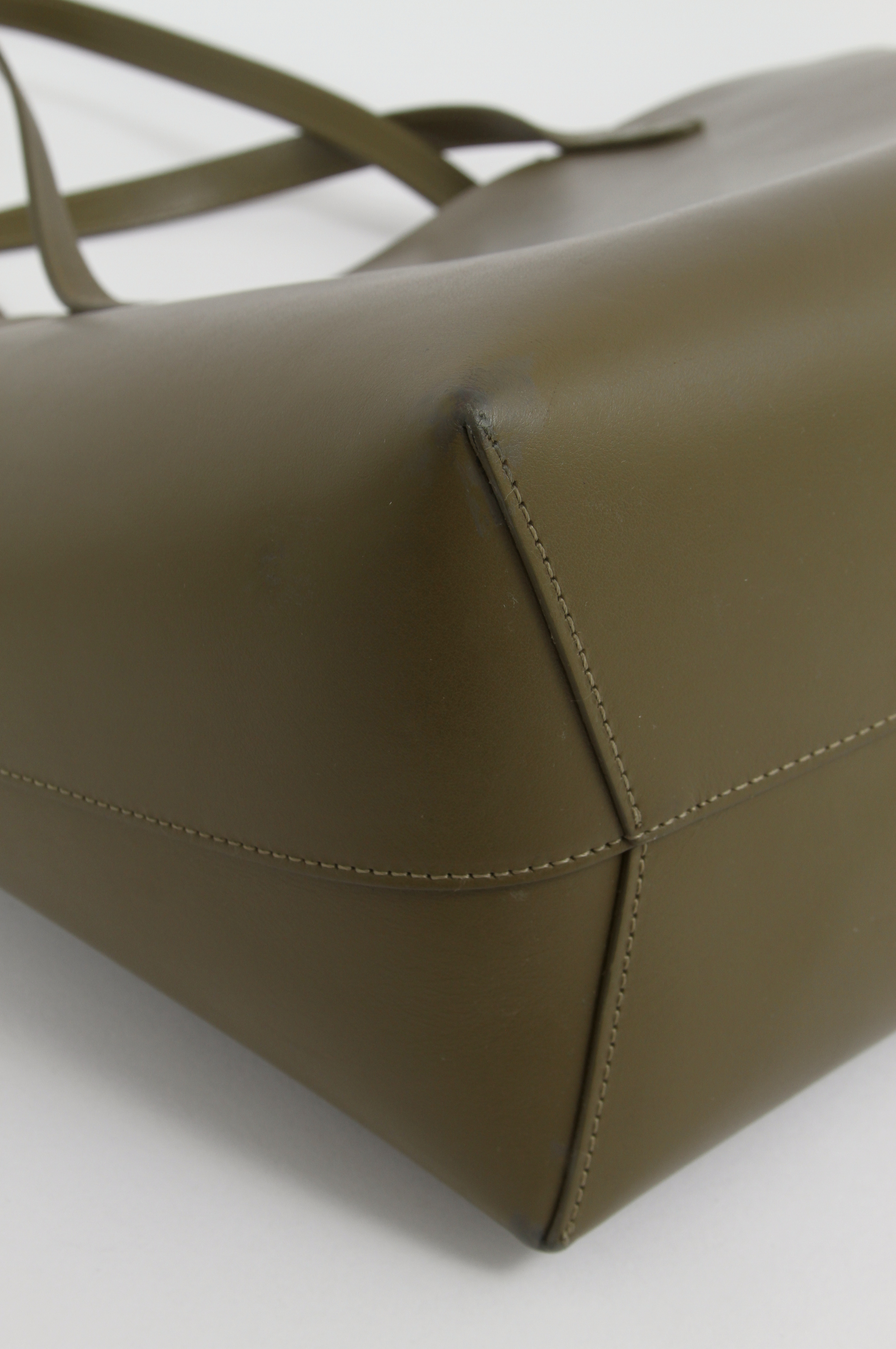 Mansur Gavriel Leather Bag 3