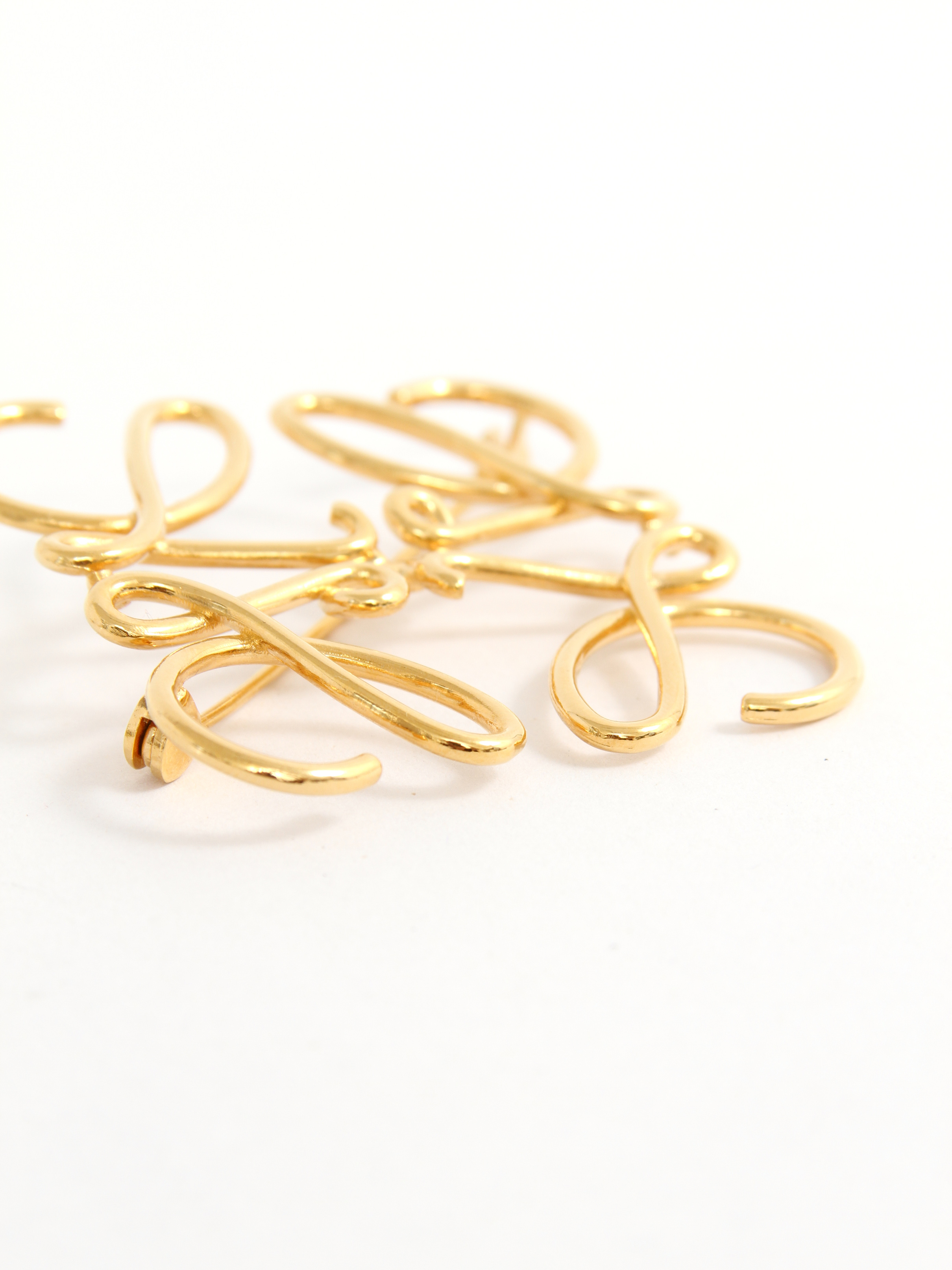 Loewe Brooch 2
