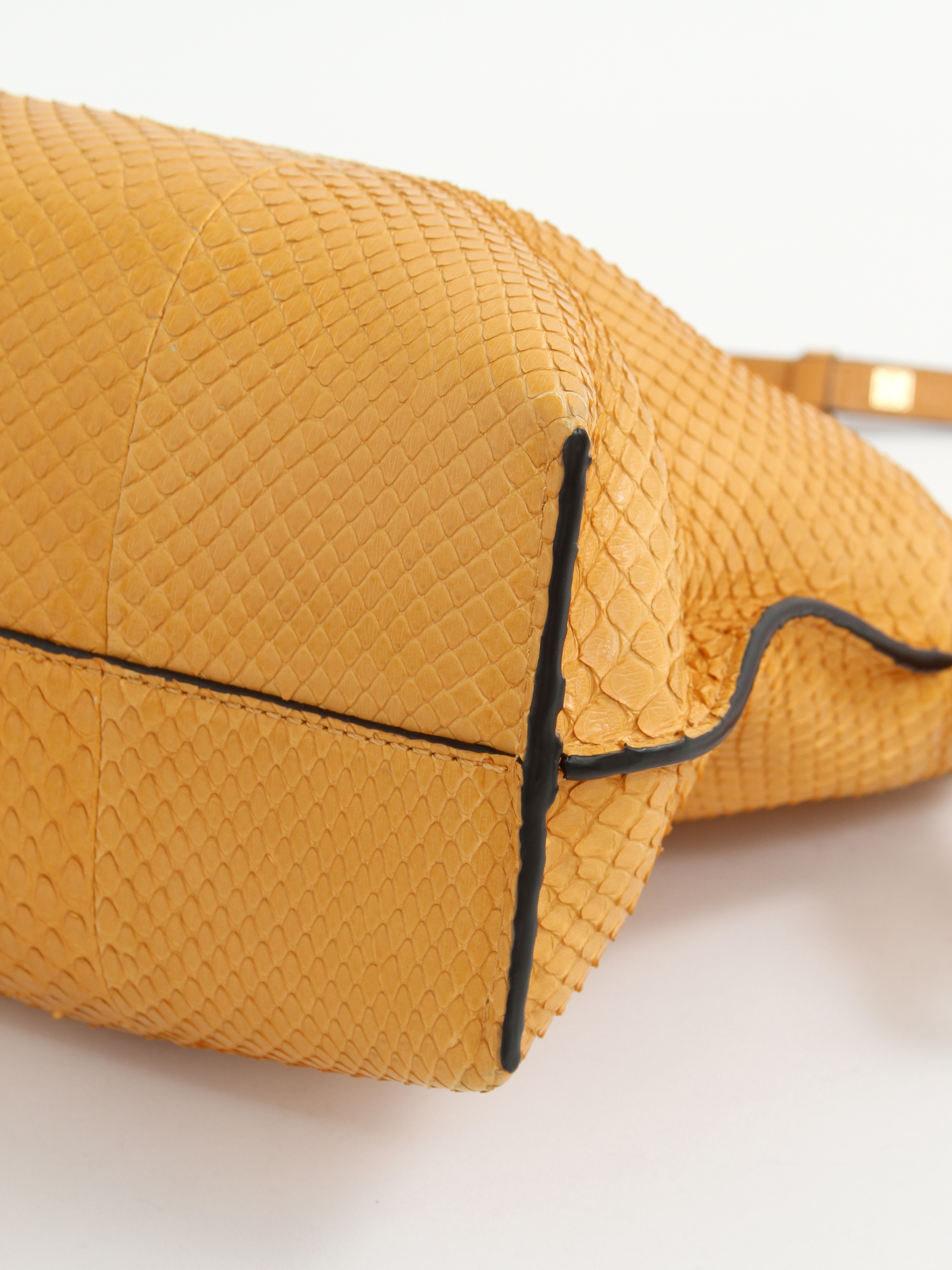 Loewe Flamenco 4