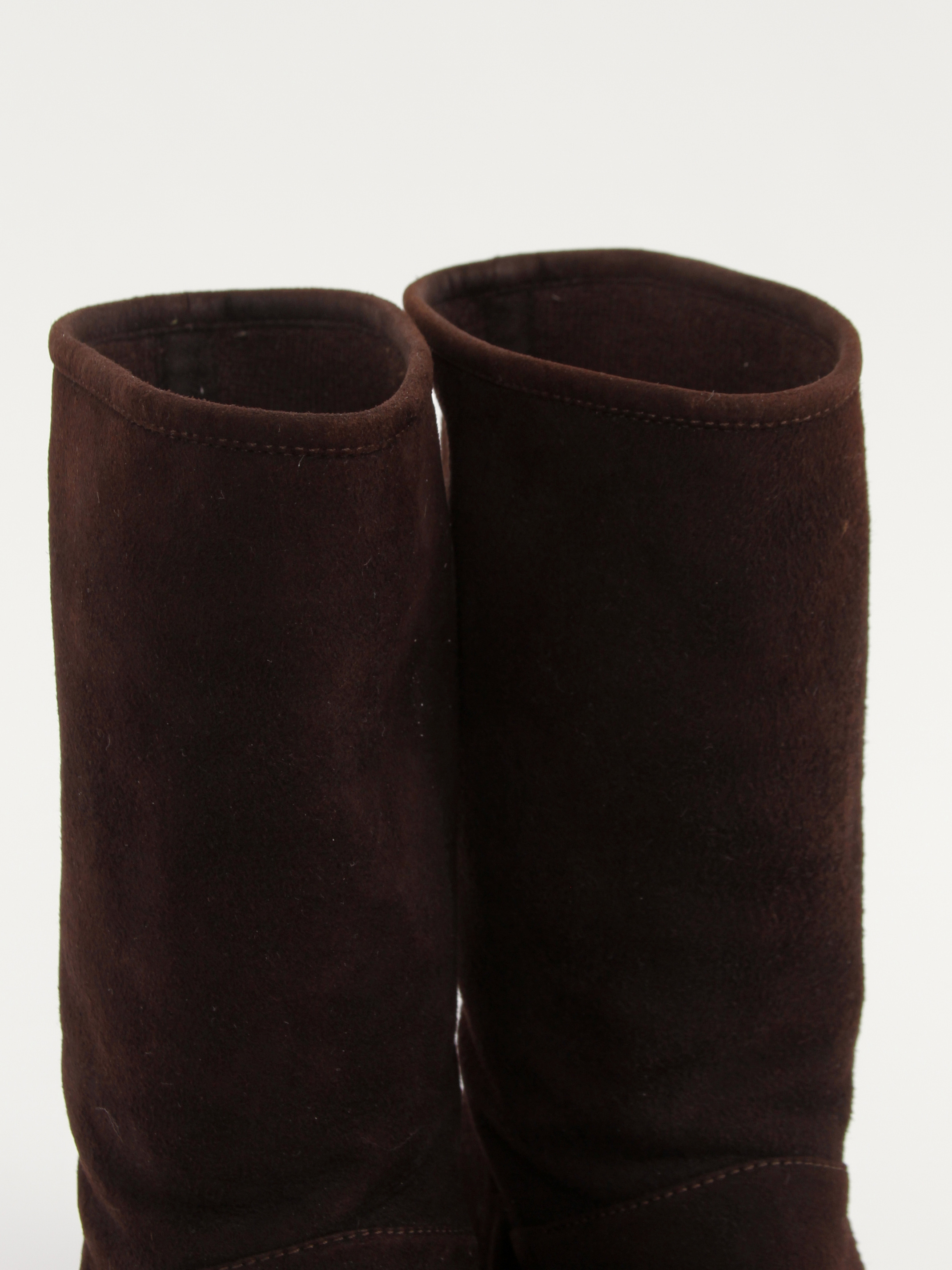 Loro Piana 38 4