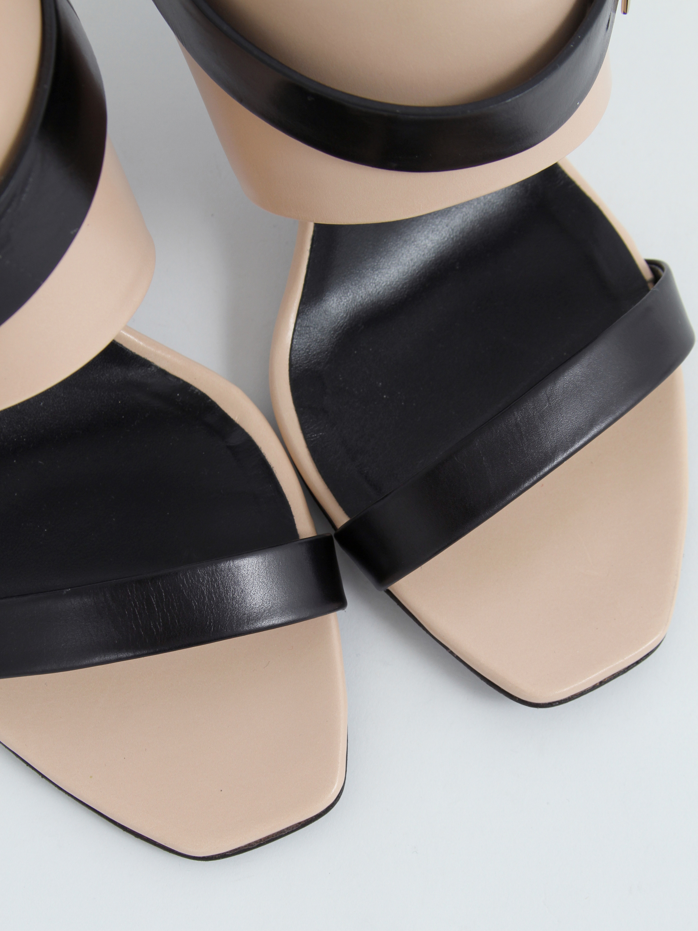Roger Vivier 38 3