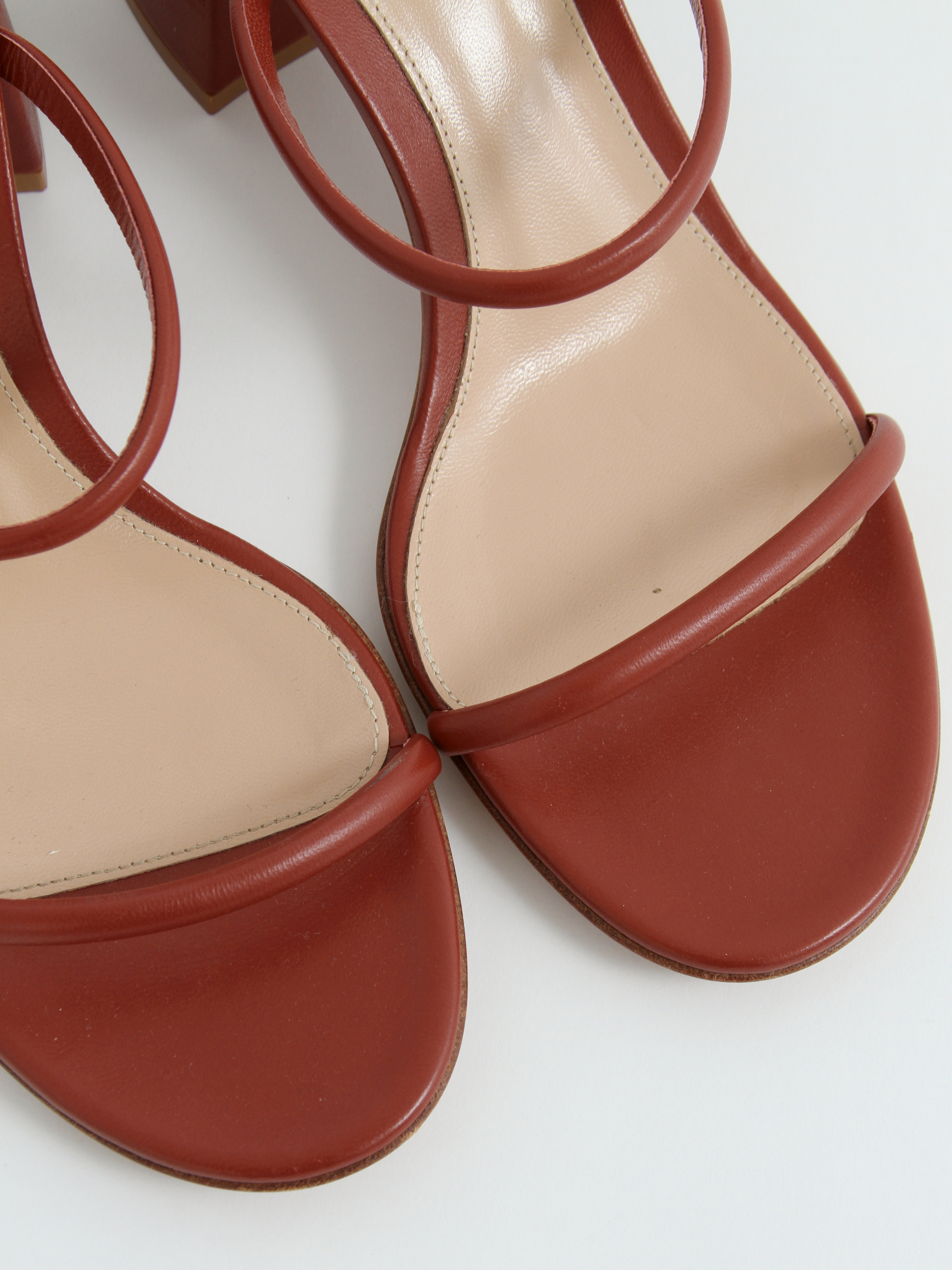 Gianvito Rossi 39 3