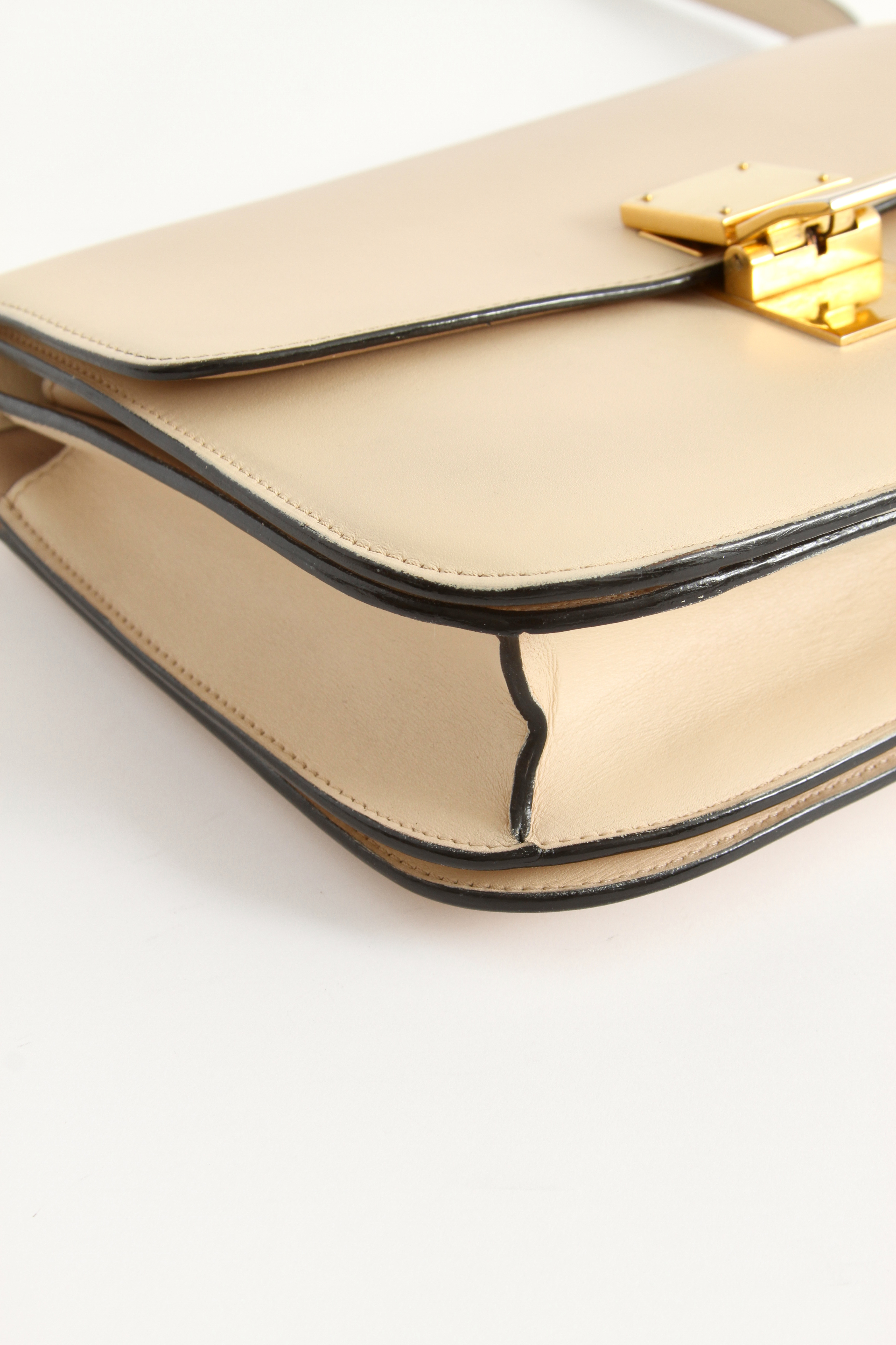 Celine Classic 4