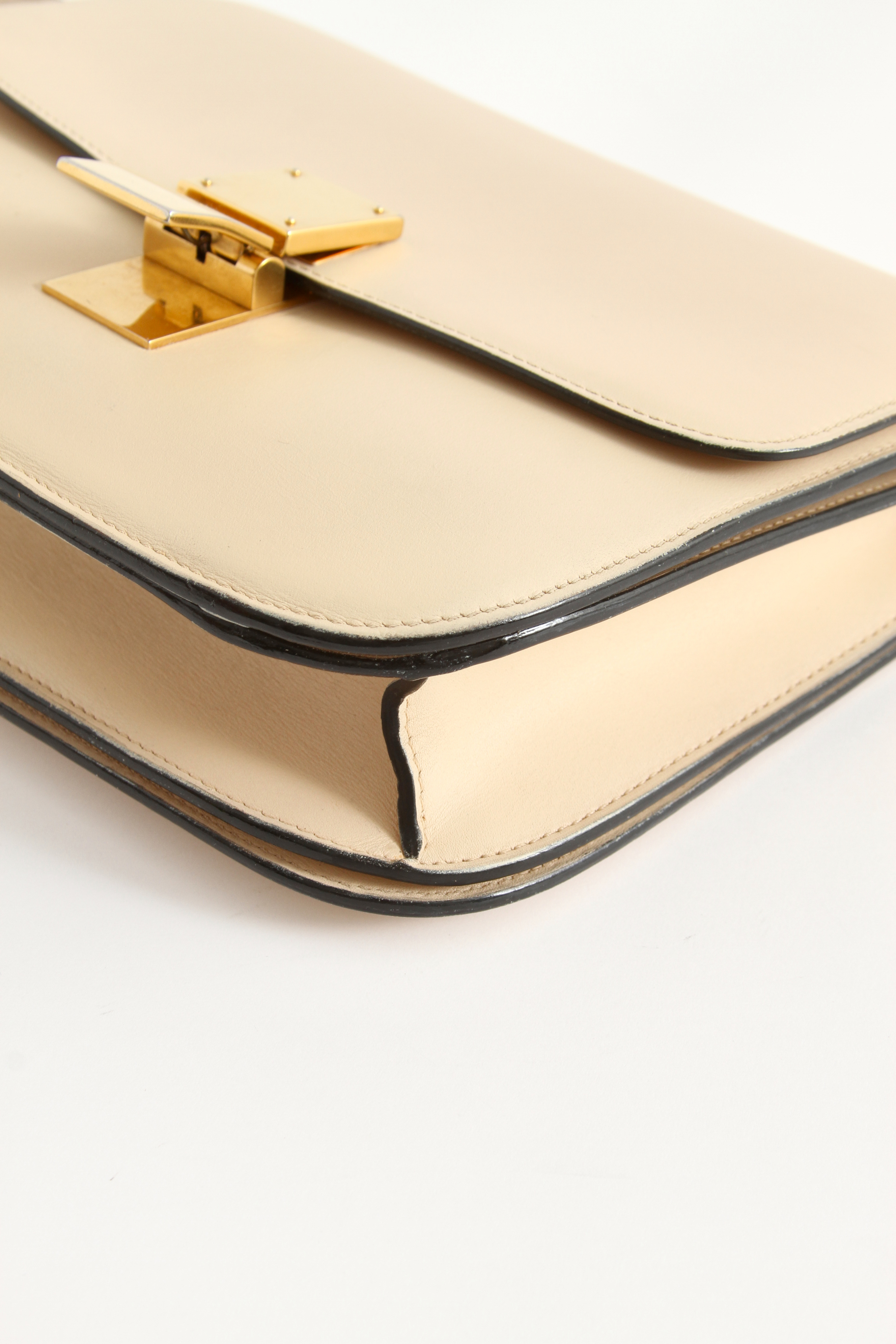 Celine Classic 5