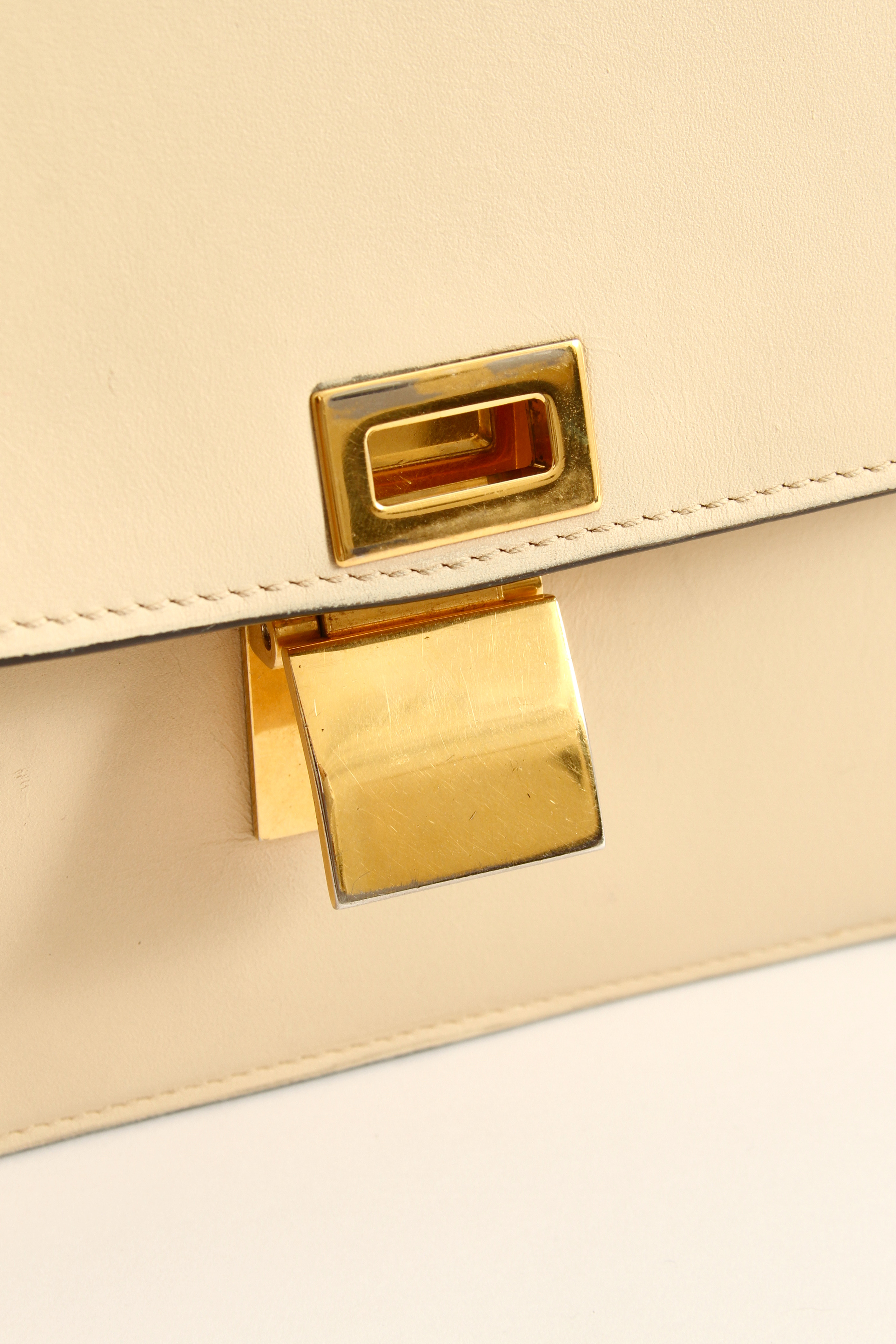 Celine Classic 7