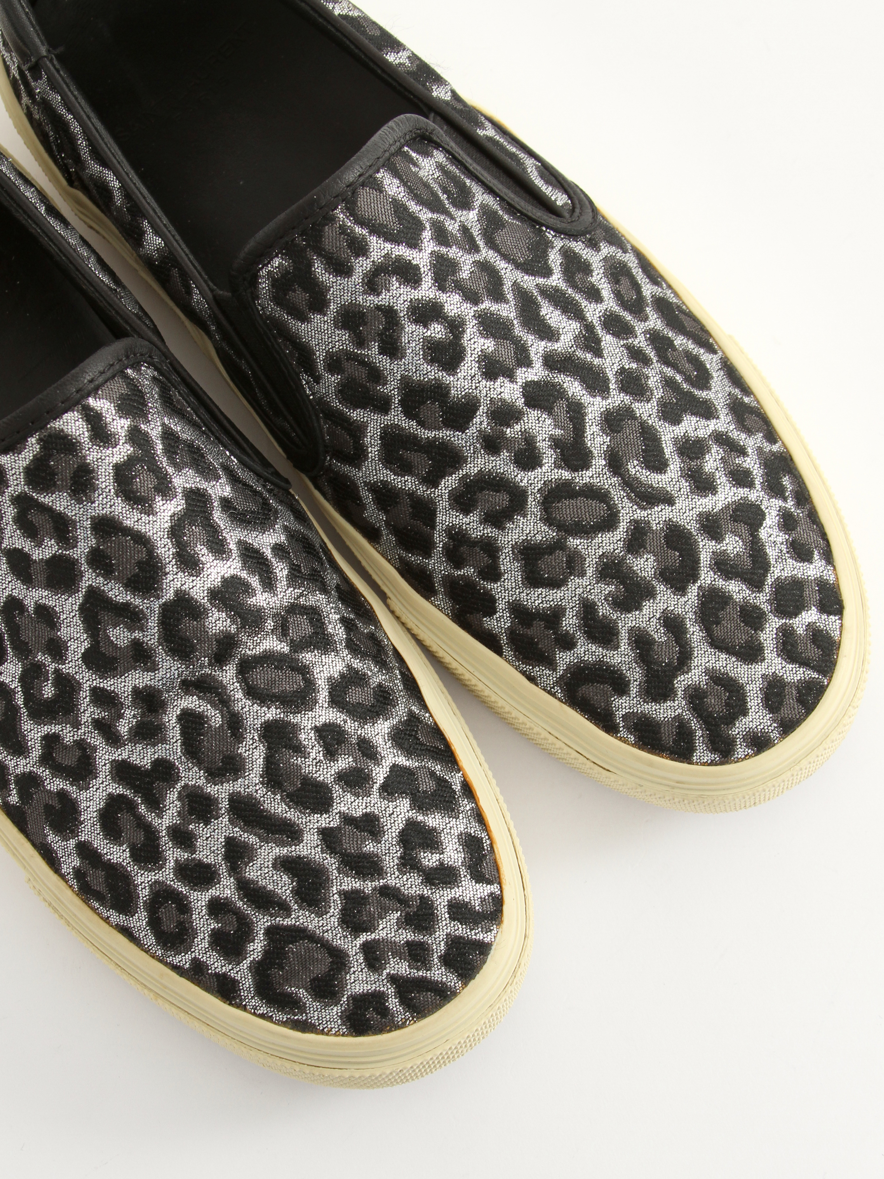 Saint Laurent 38 7