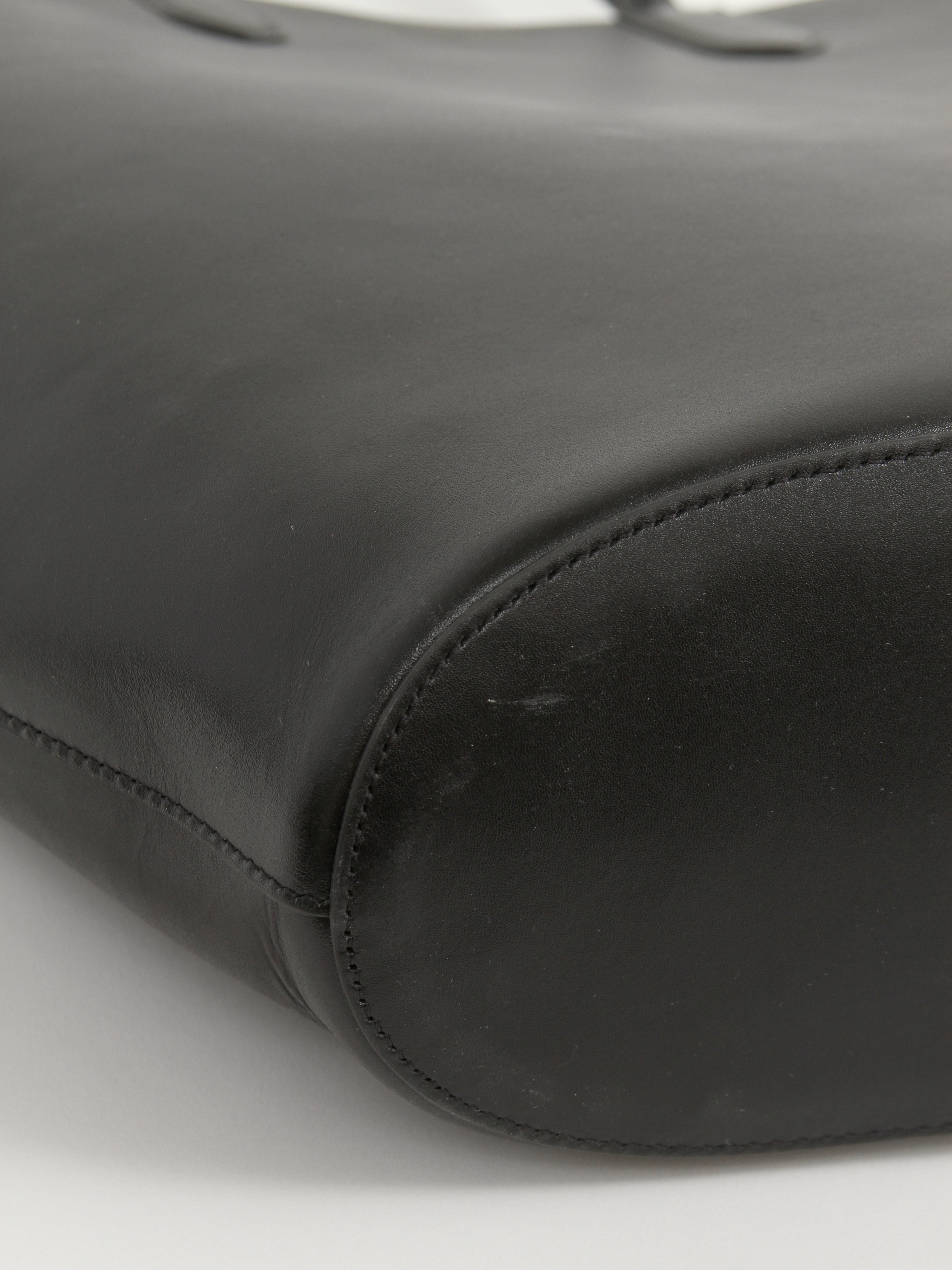 Alexander Mcqueen Leather Bag 4