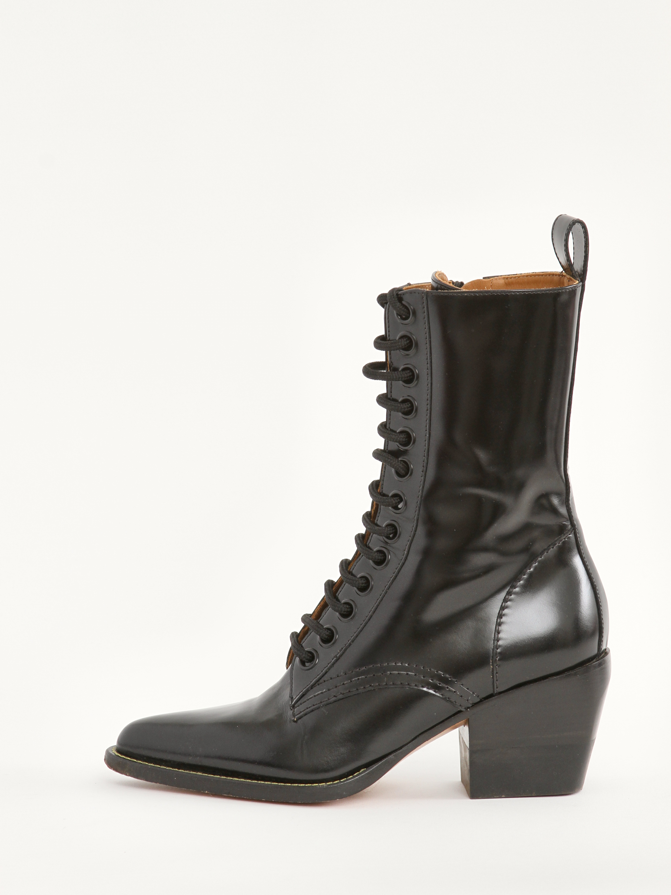Chloe 37 1