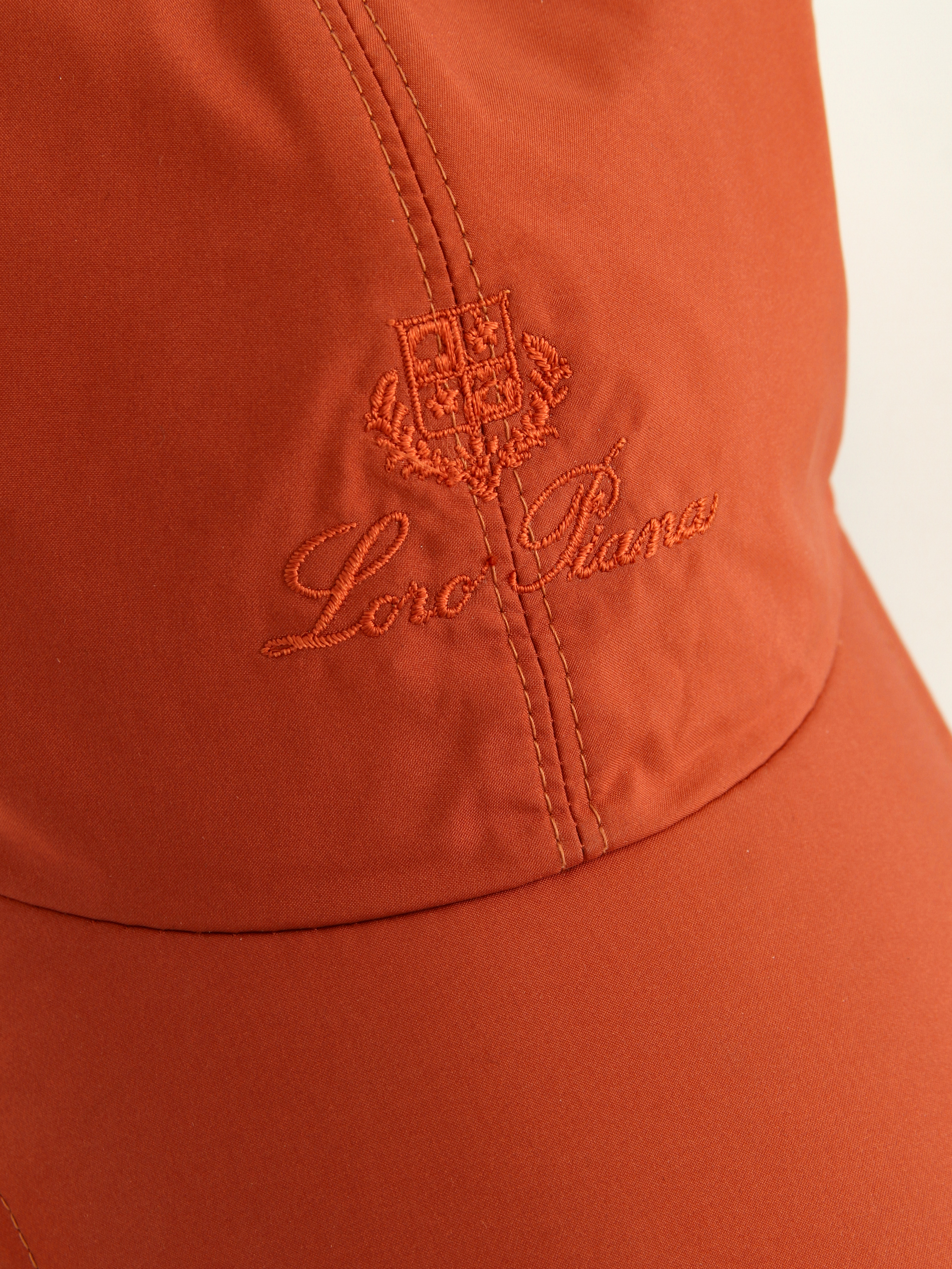 Loro Piana Cap 6