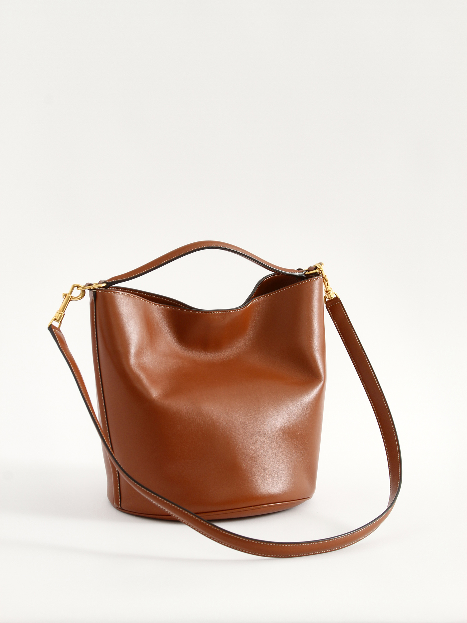 Celine 16 4