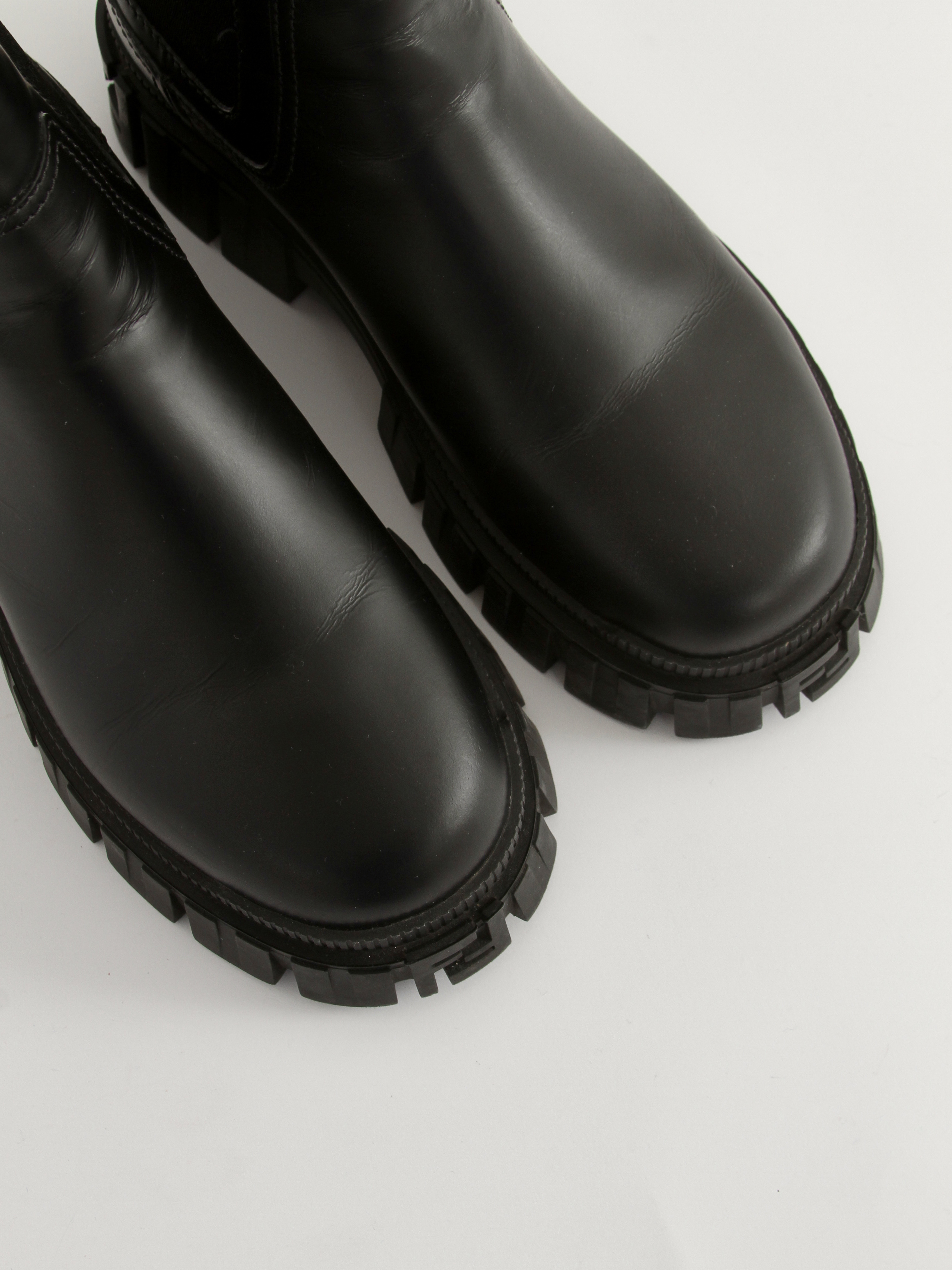 Fendi Shoes 37 6
