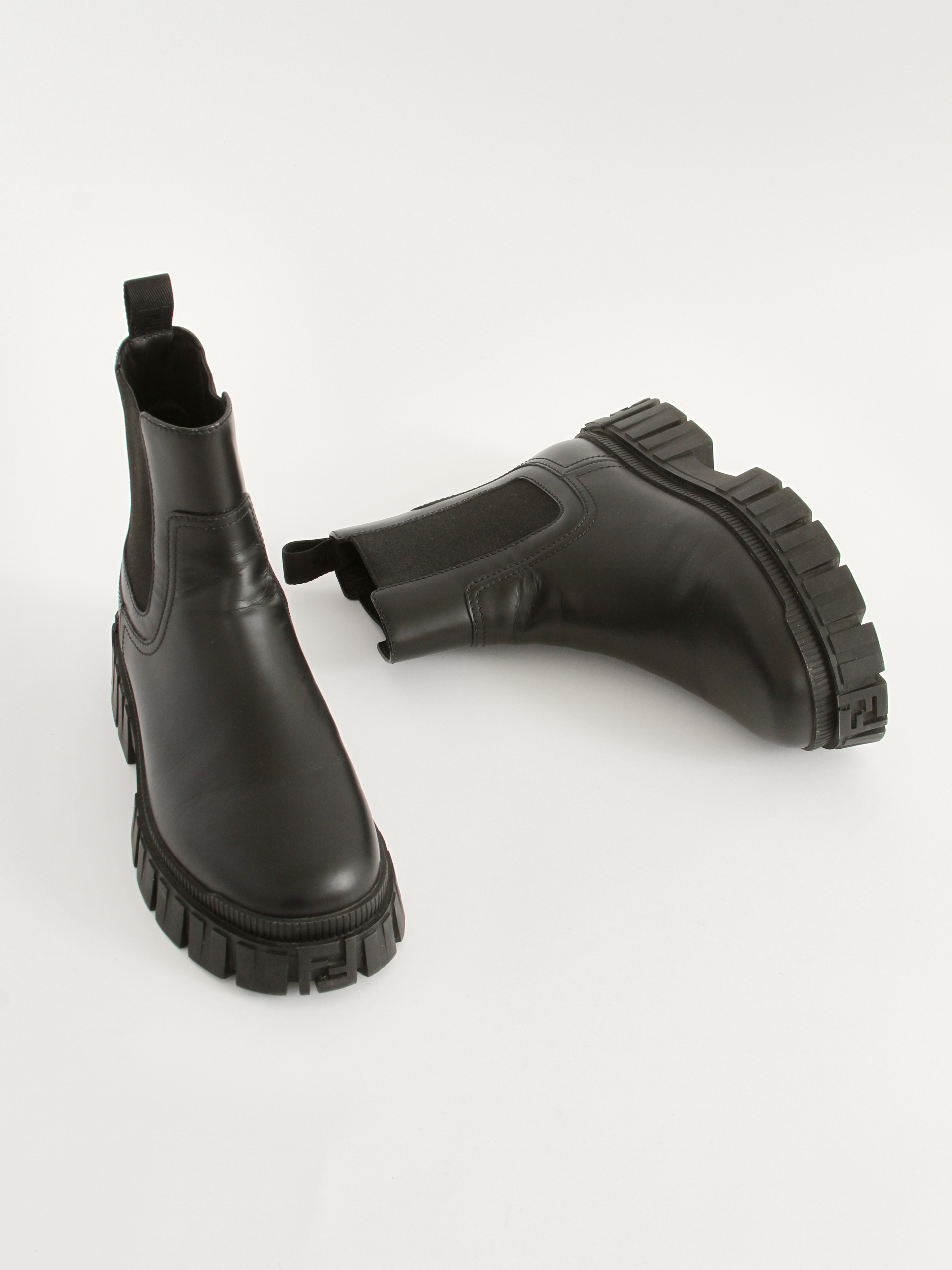 Fendi Shoes 37 4