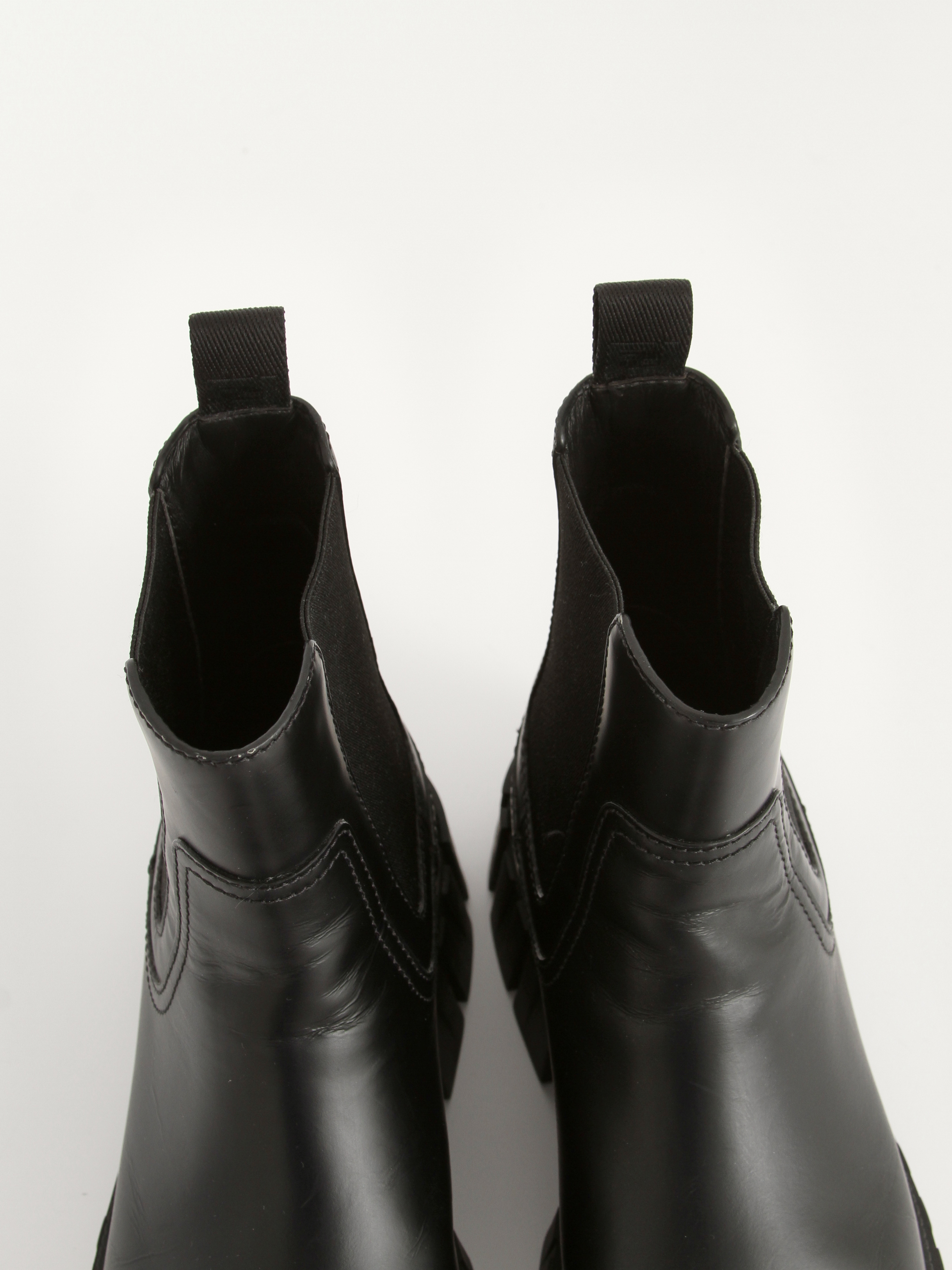 Fendi Shoes 37 5