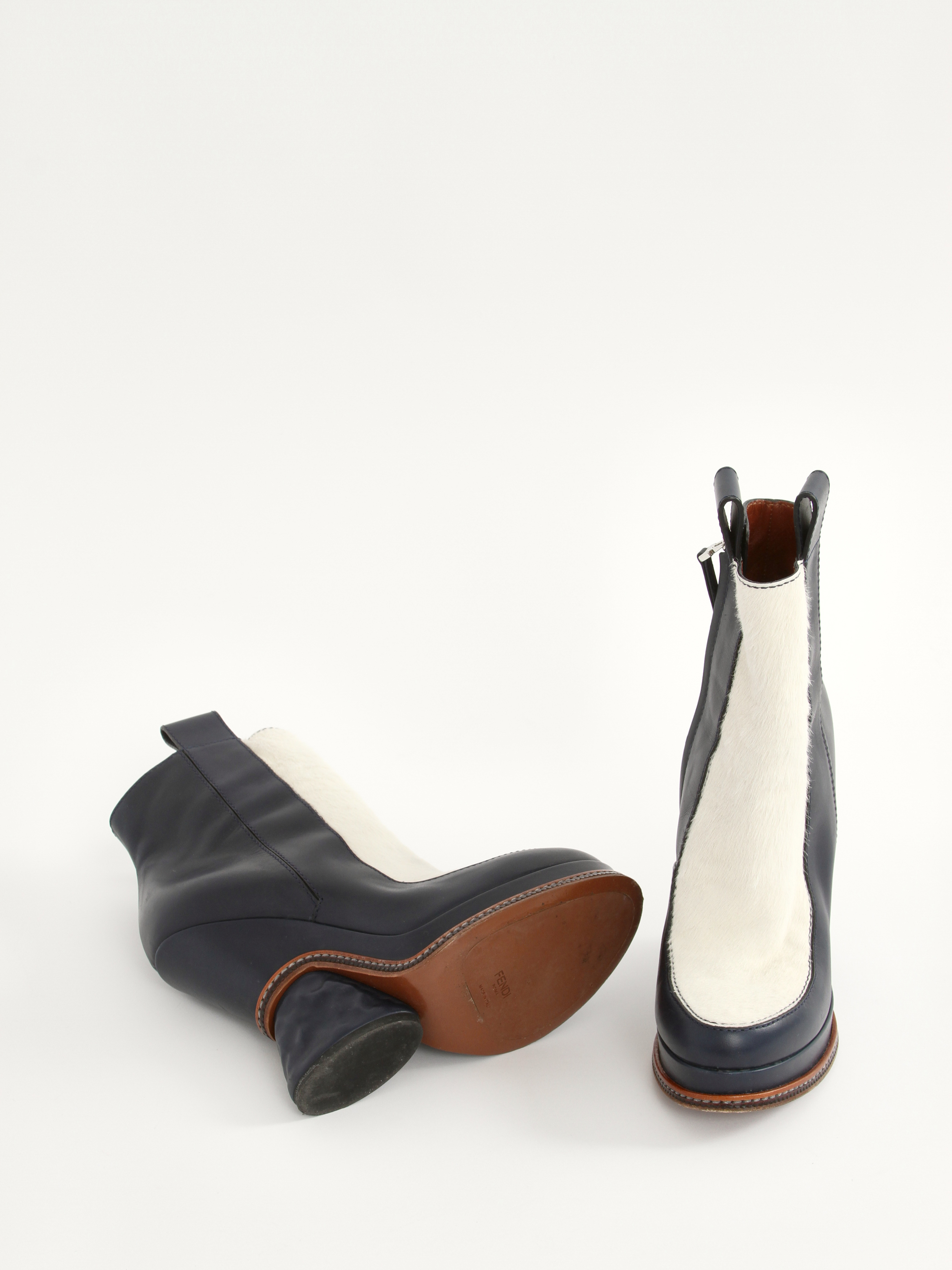 Fendi Shoes 39 4