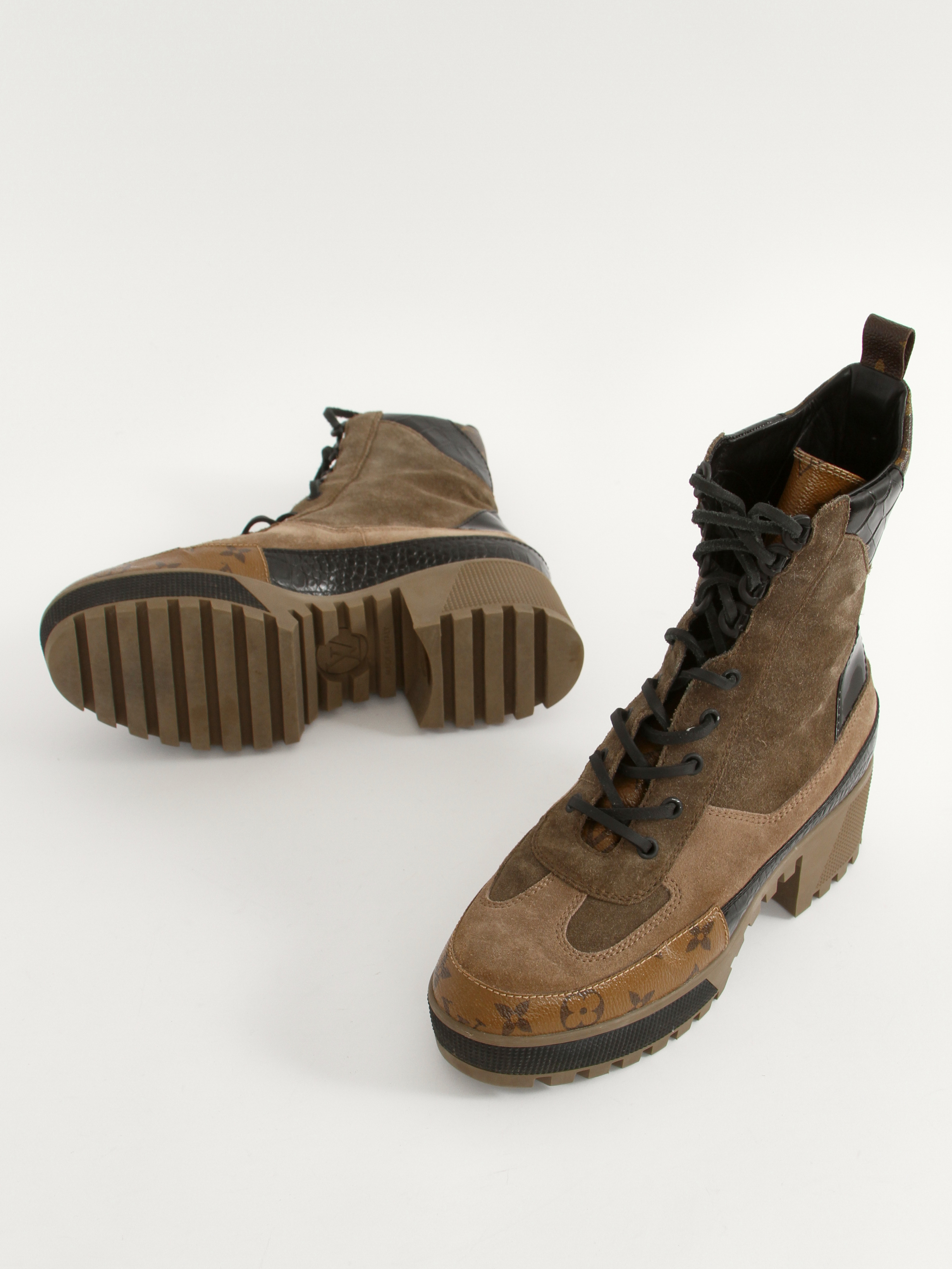Louis Vuitton Shoes 39.5 8
