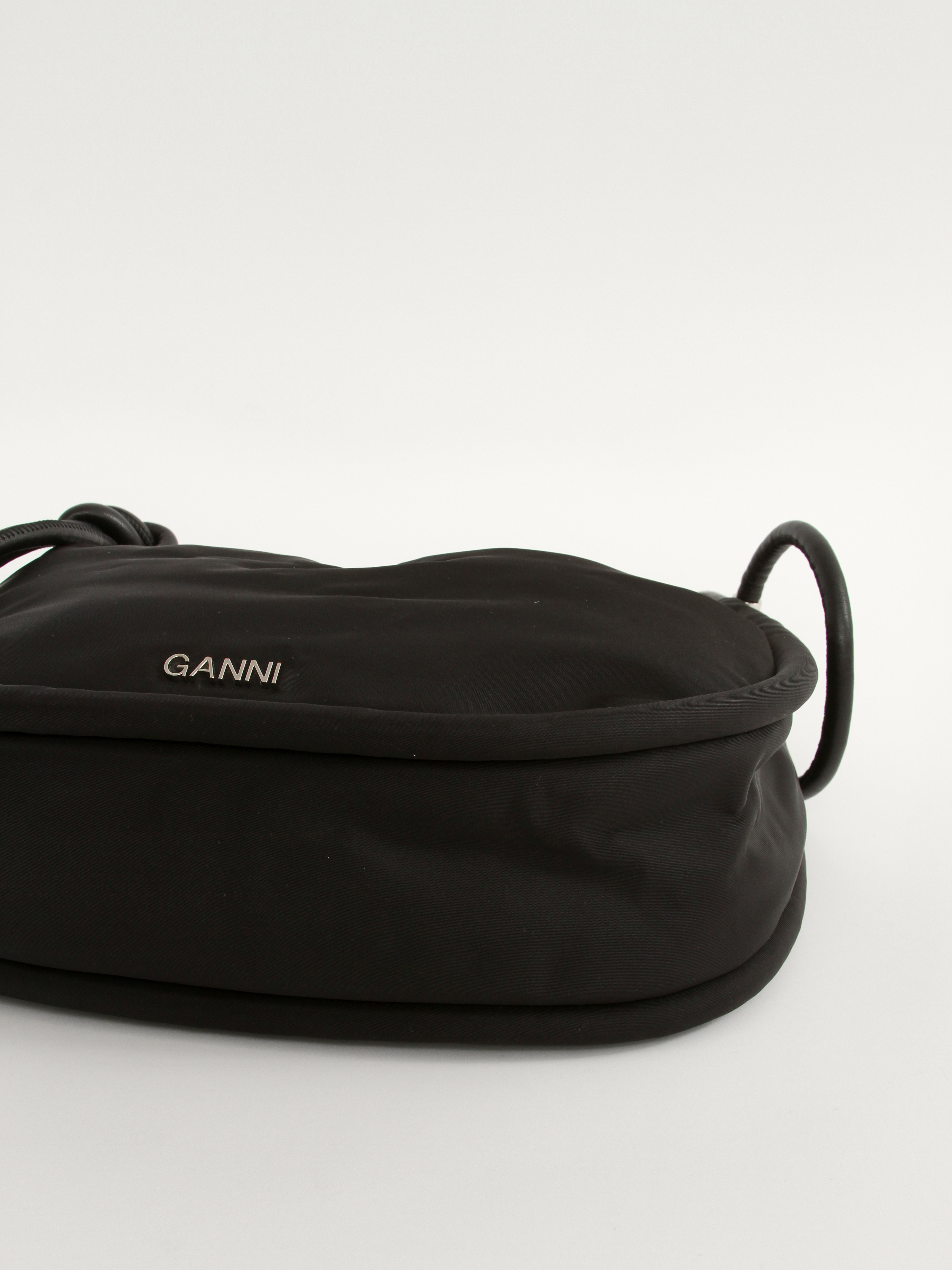 Ganni Knot 9