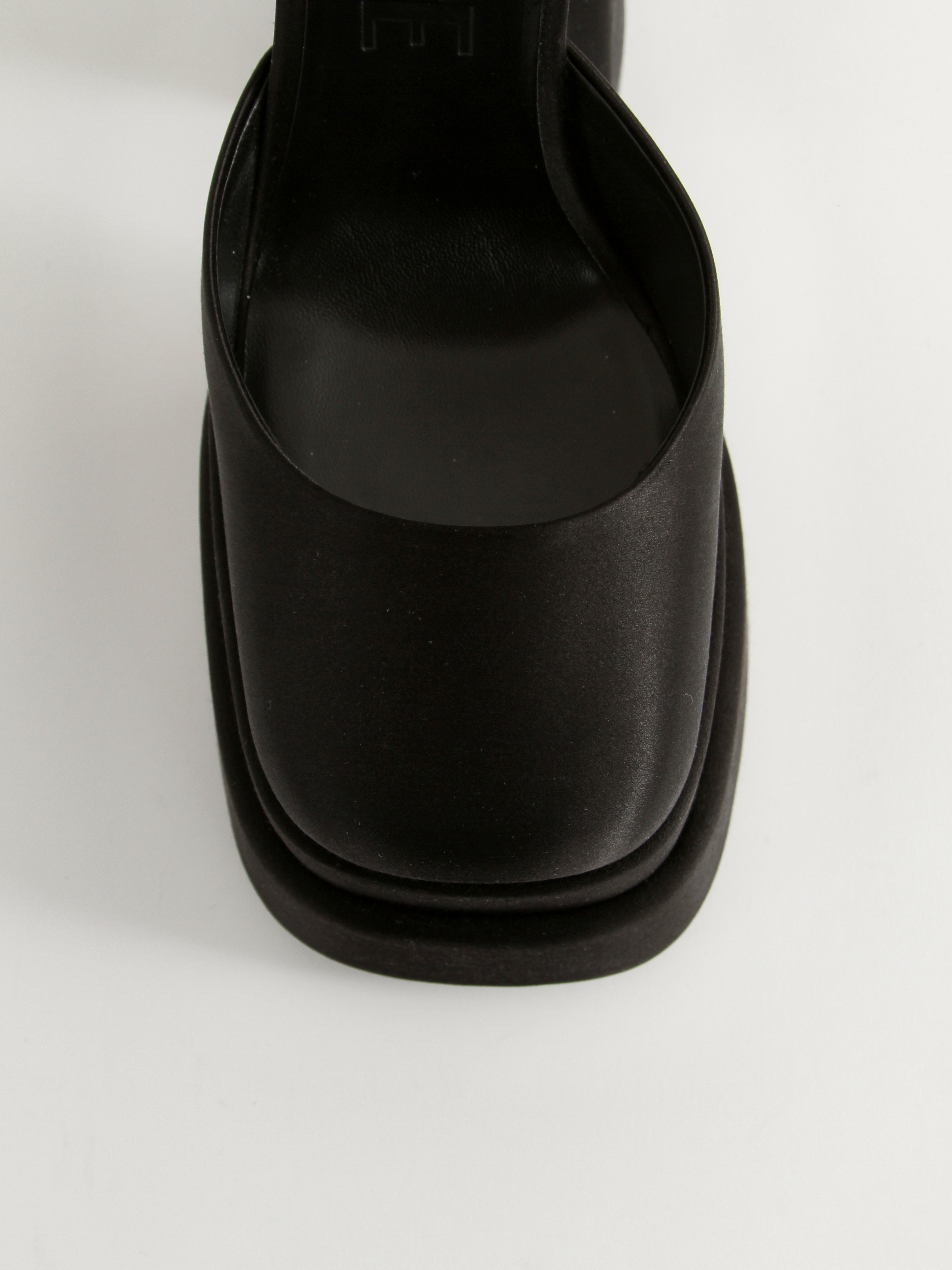 Versace Shoes 38 4