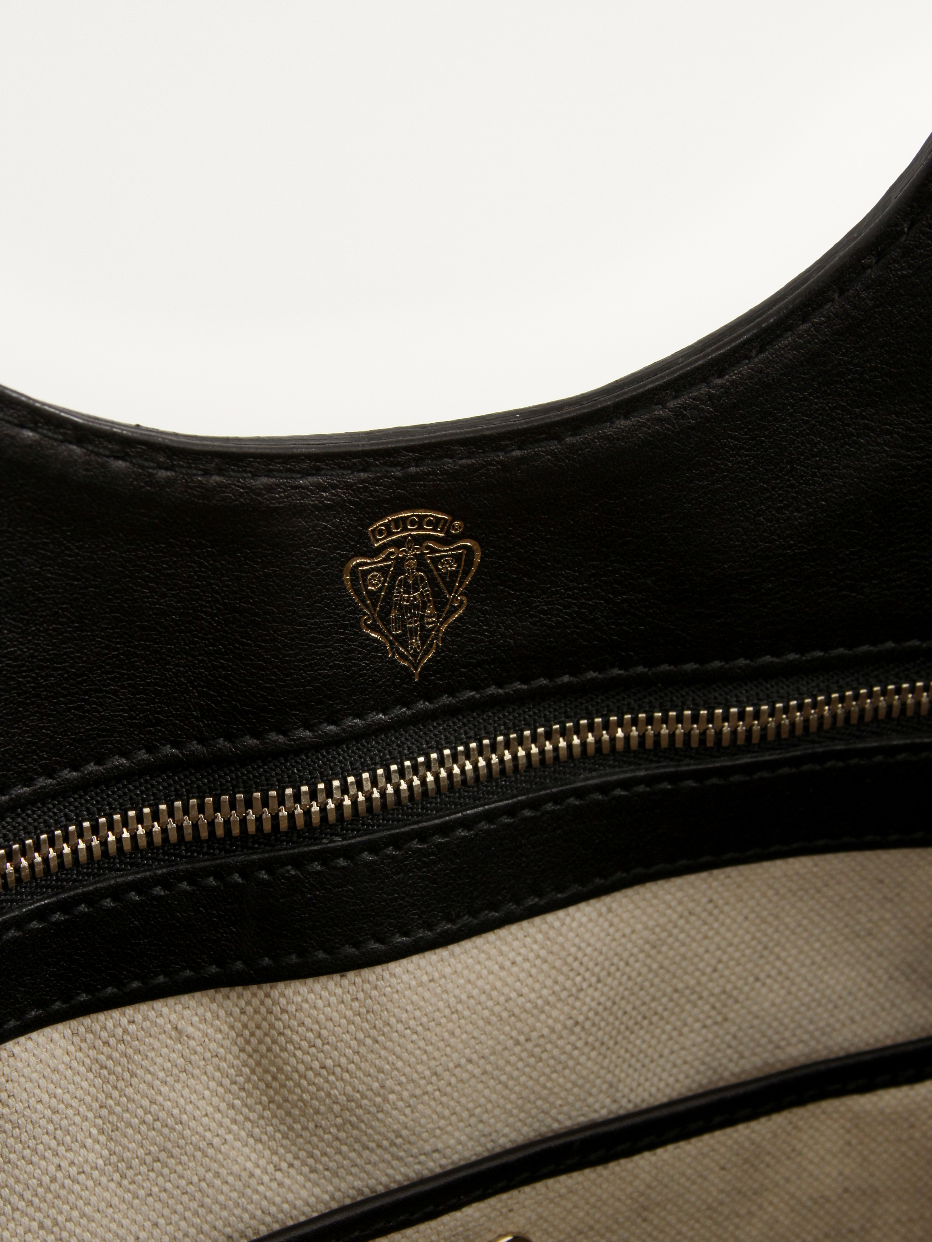 Gucci Leather Bag 9