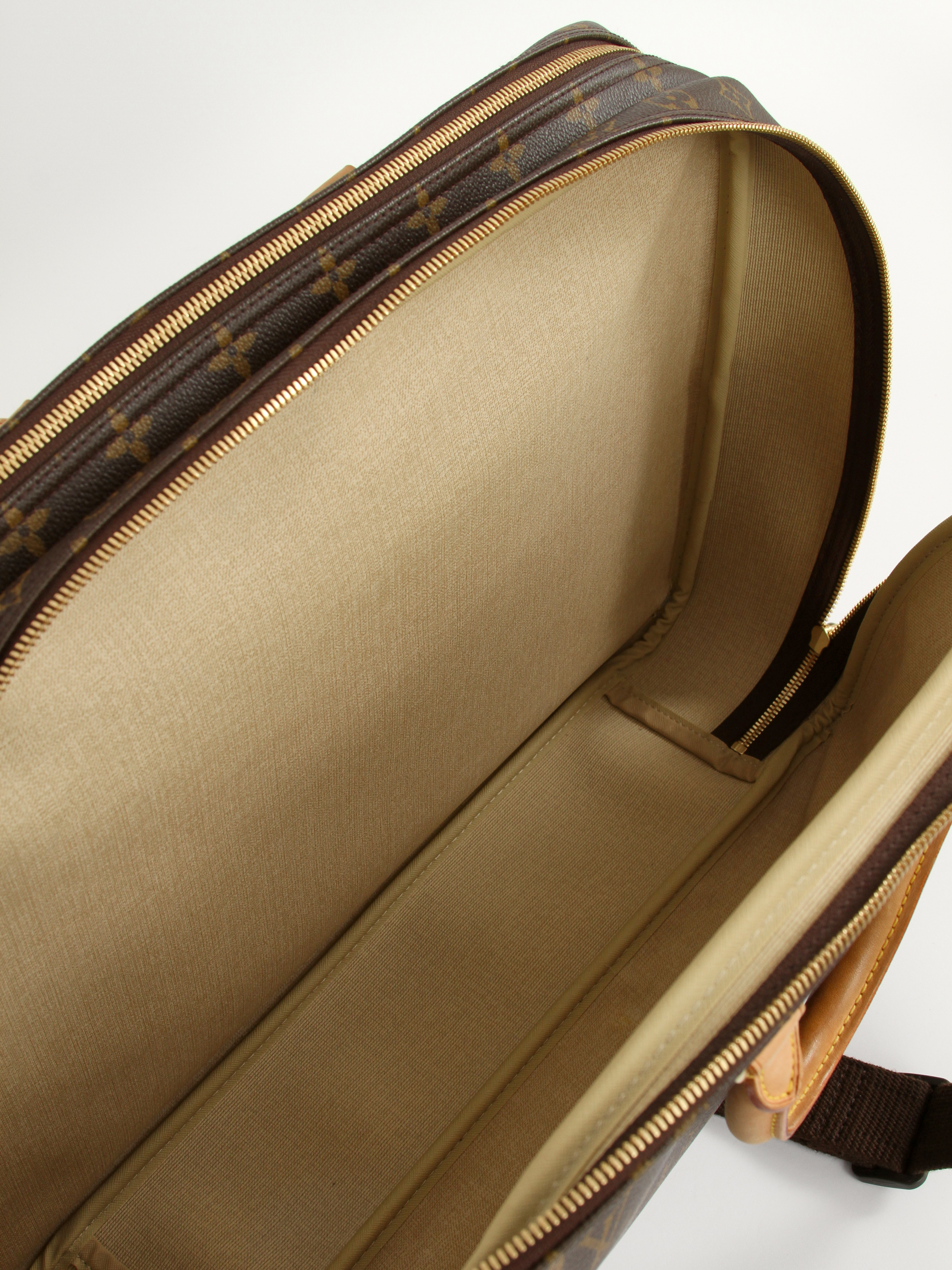 Louis Vuitton Alize 13