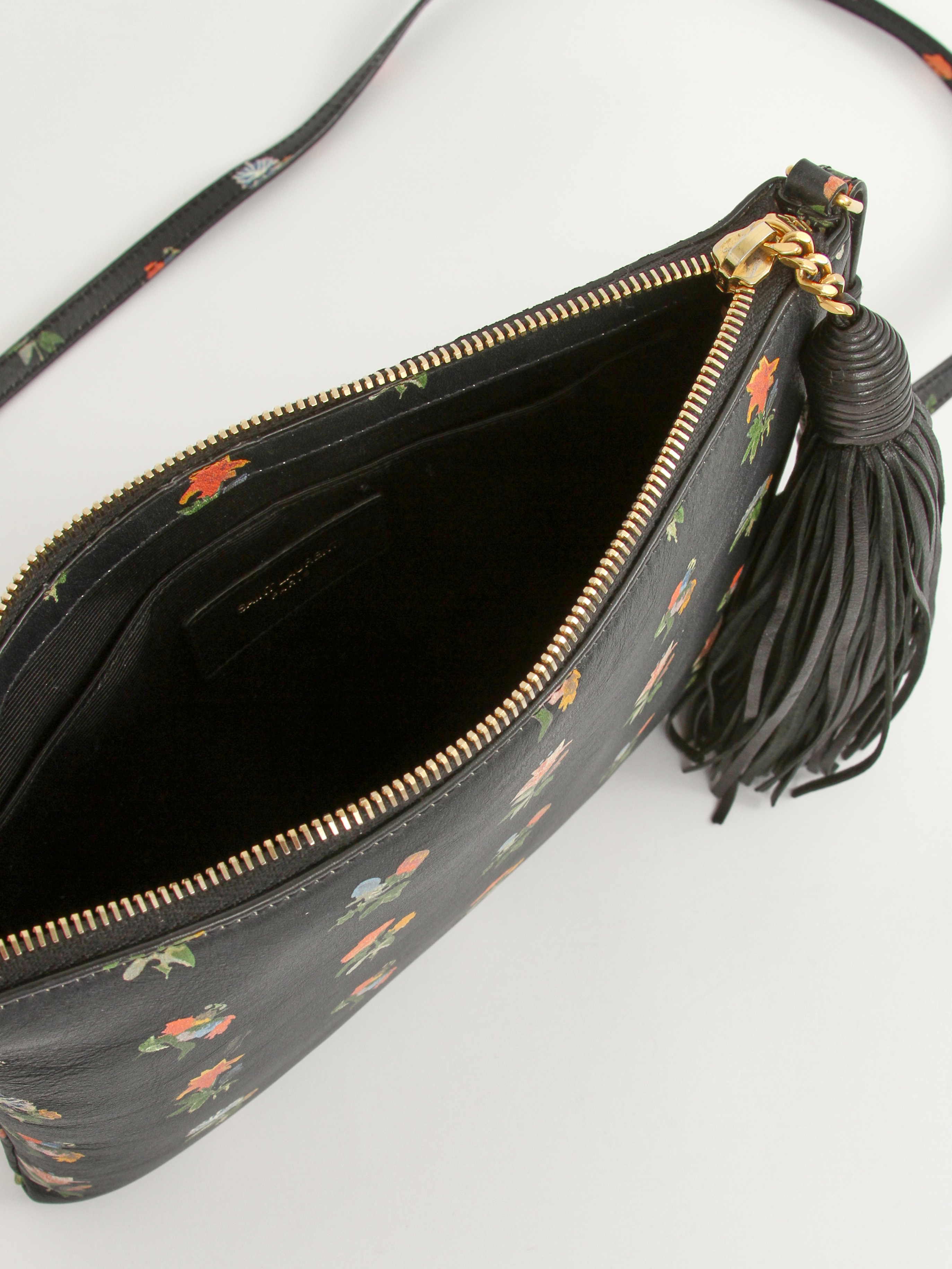 Saint Laurent Leather Bag 9
