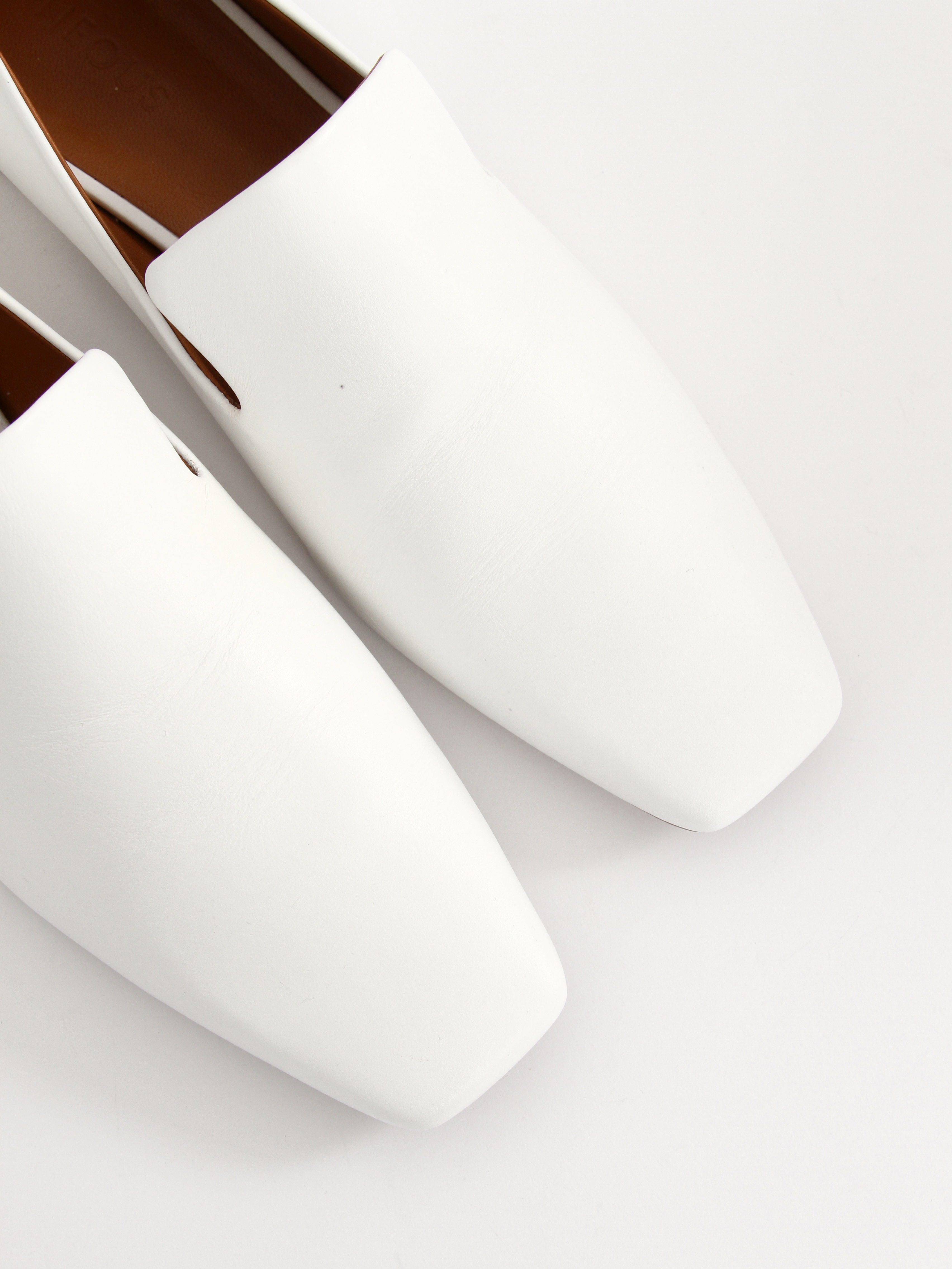 Neous Shoes 38 5