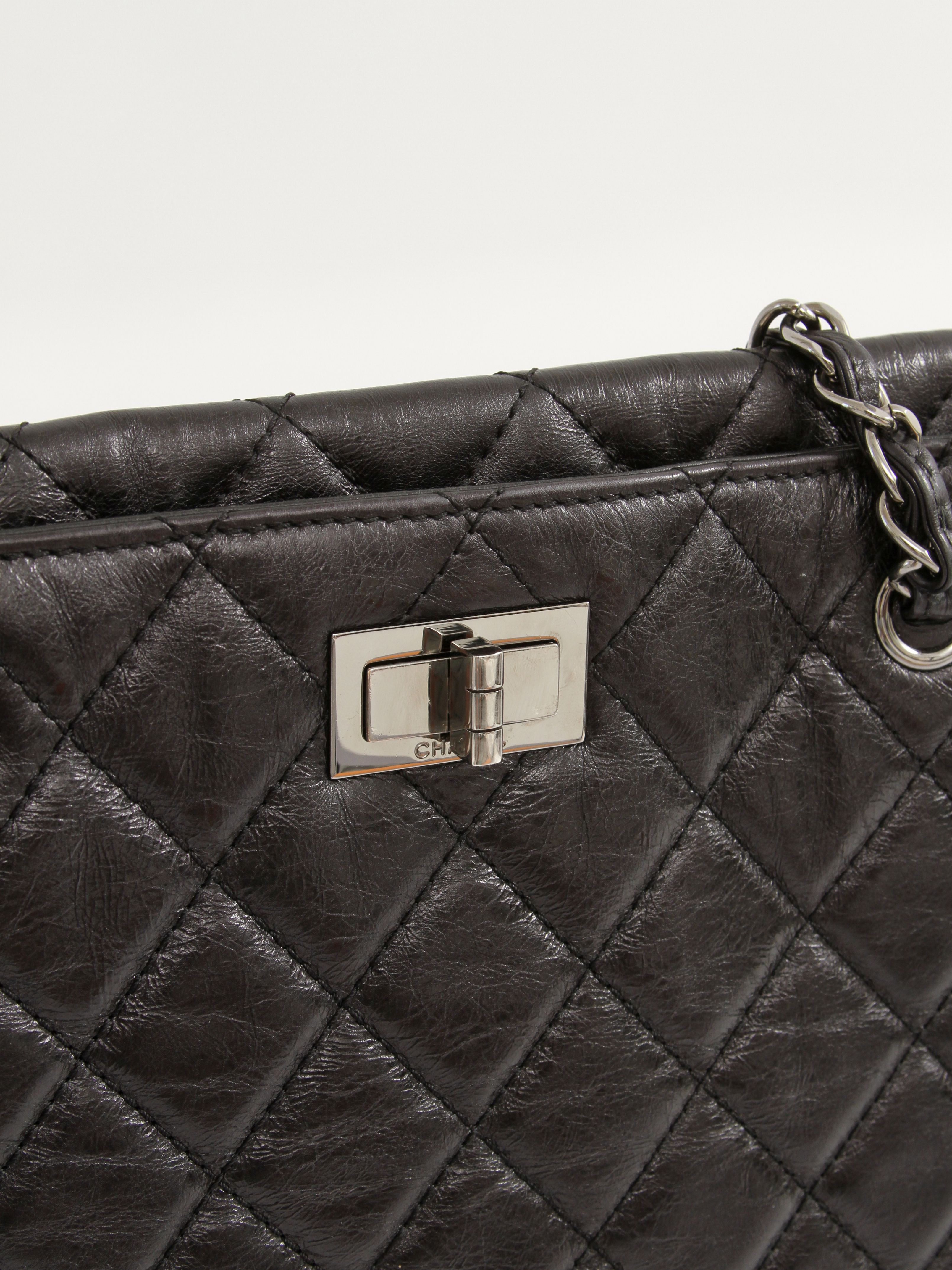 Chanel 2.55 6