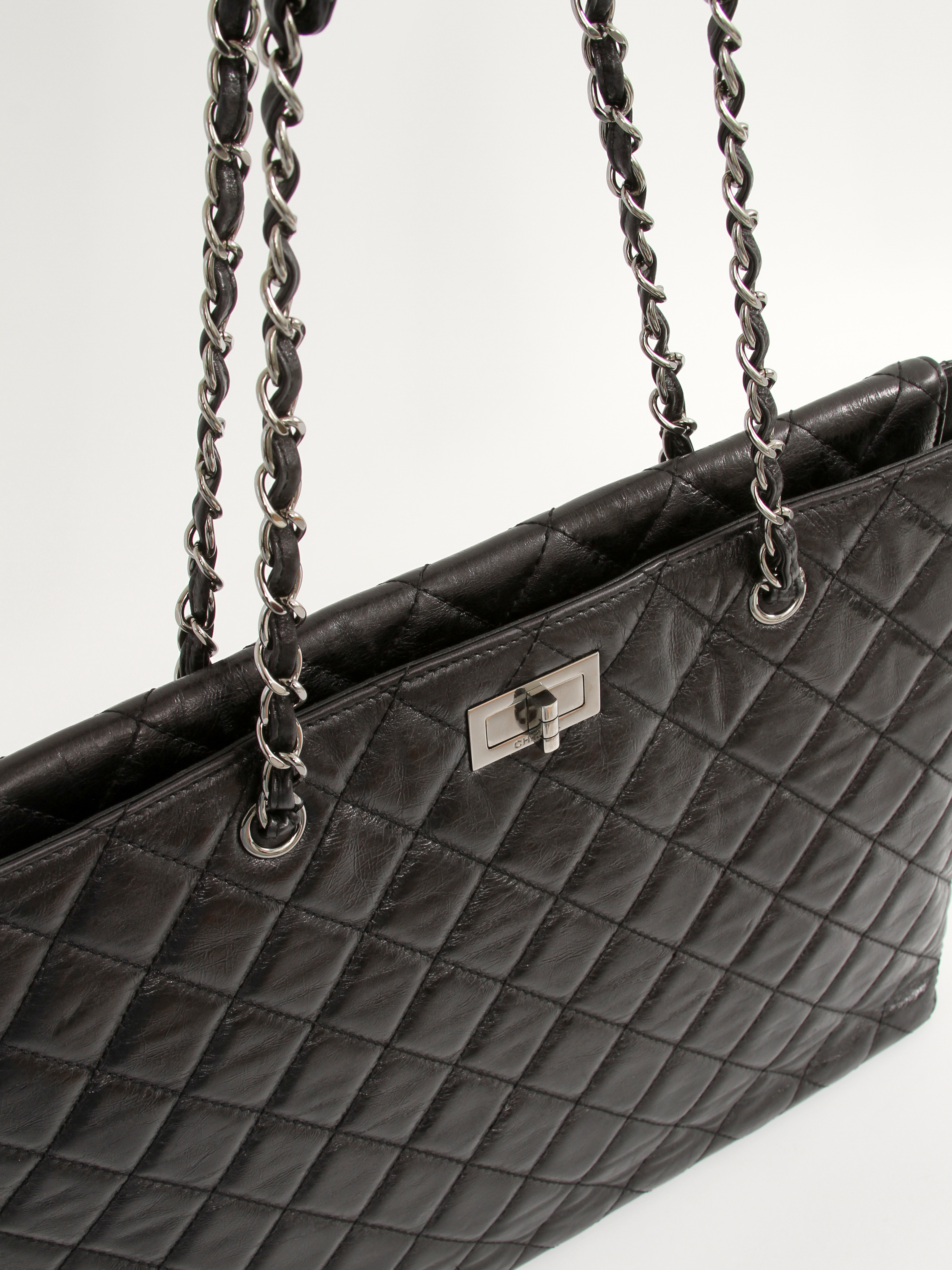 Chanel 2.55 5