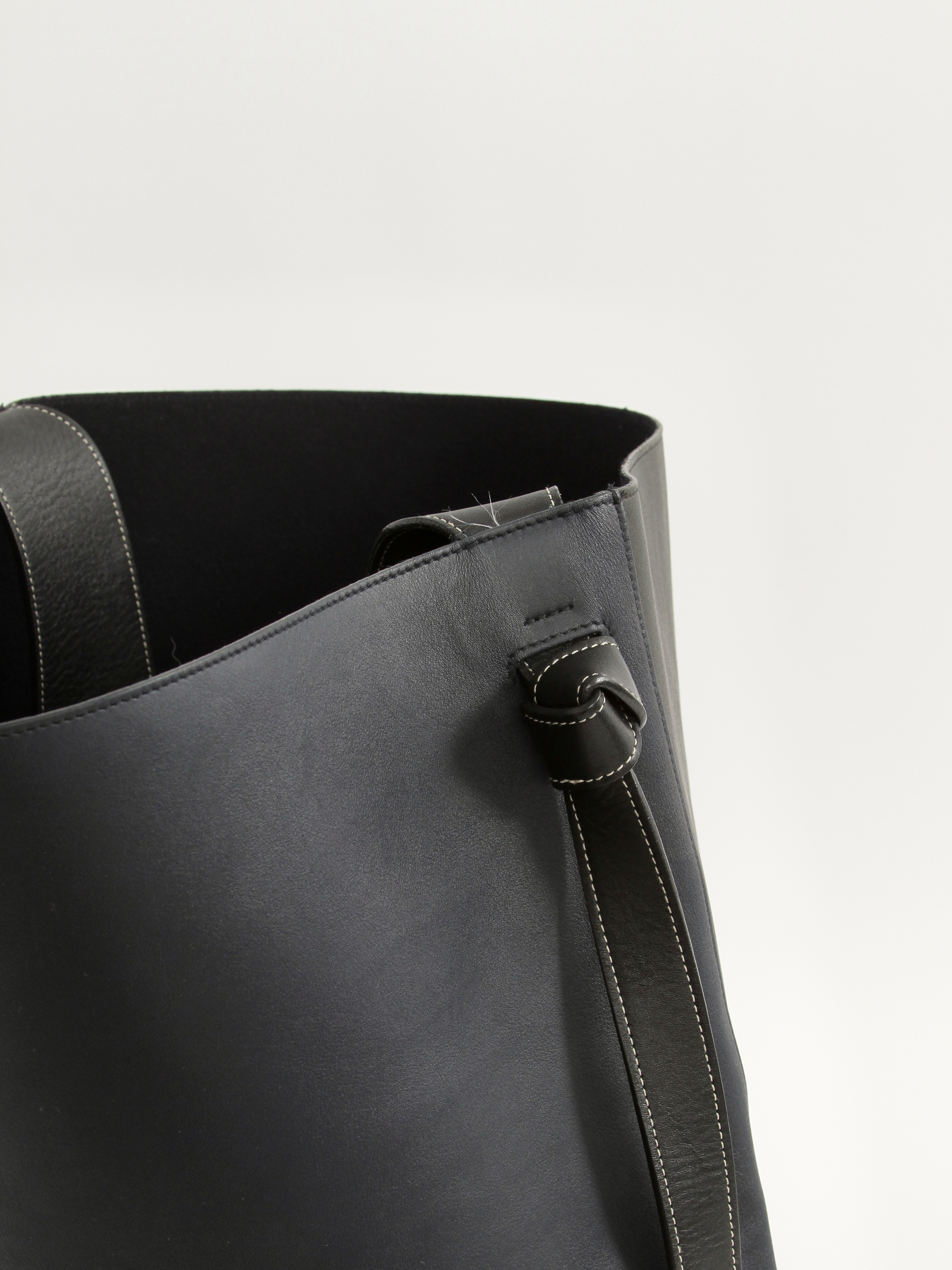 Celine Twisted 7