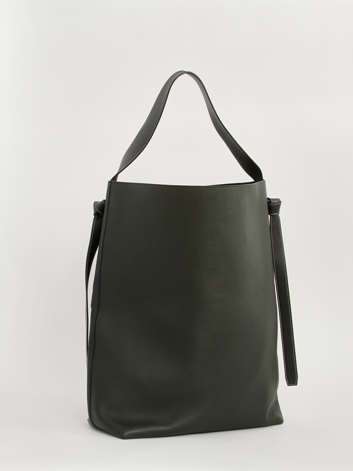 Celine Twisted 3