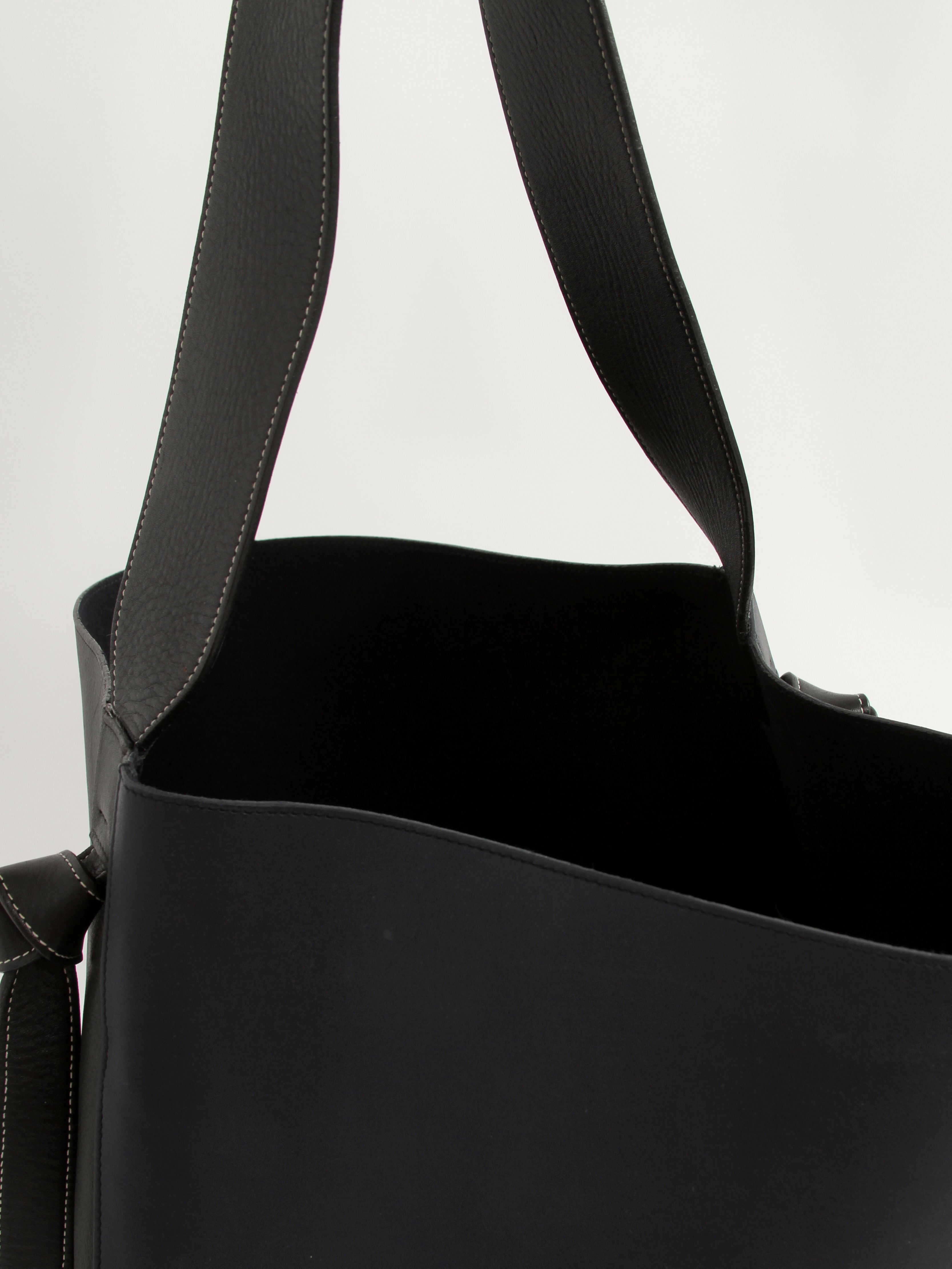 Celine Twisted 4
