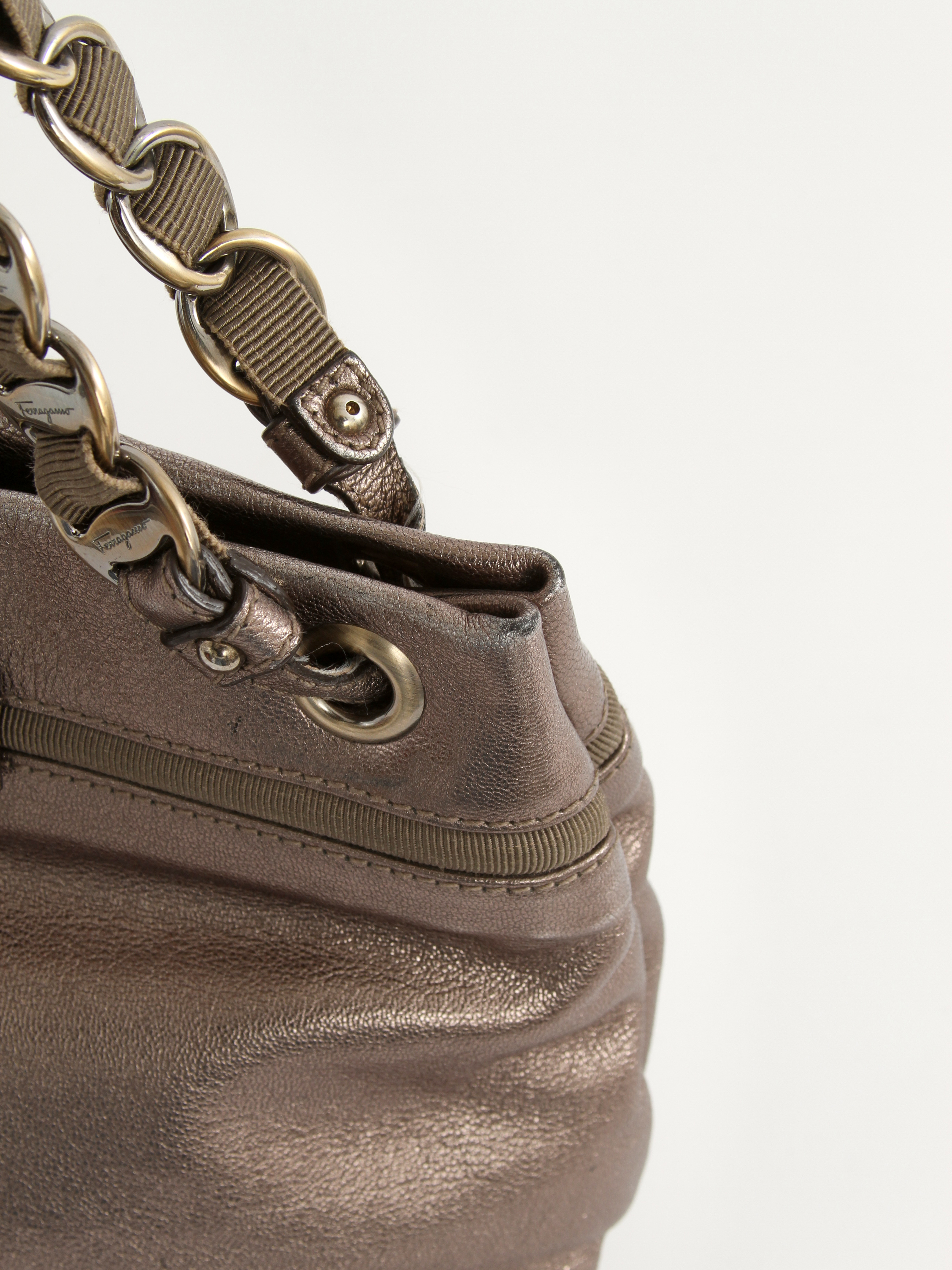 Salvatore Ferragamo Leather Bag 13